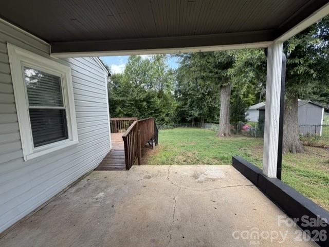 main property photo 32
