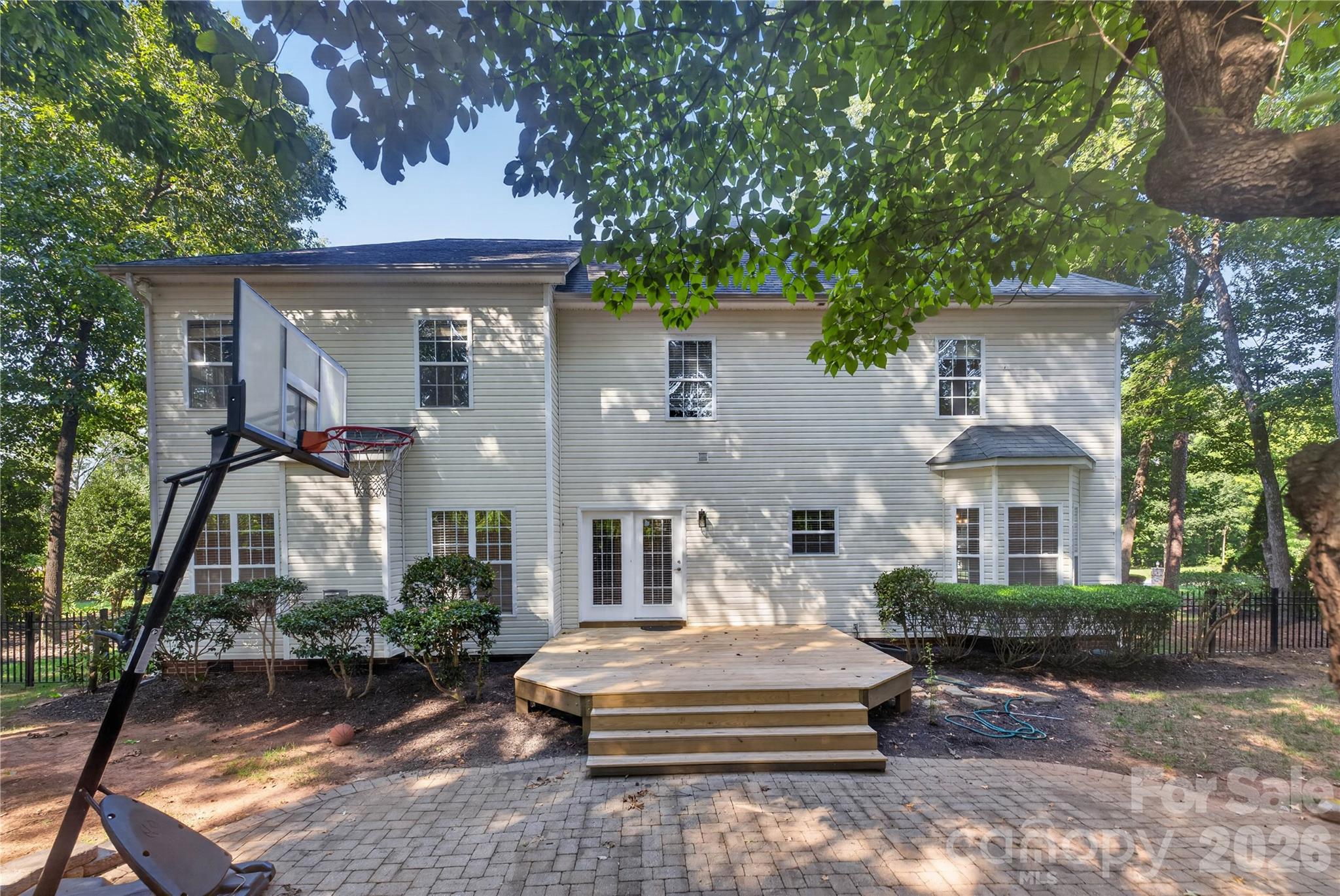 main property photo 46