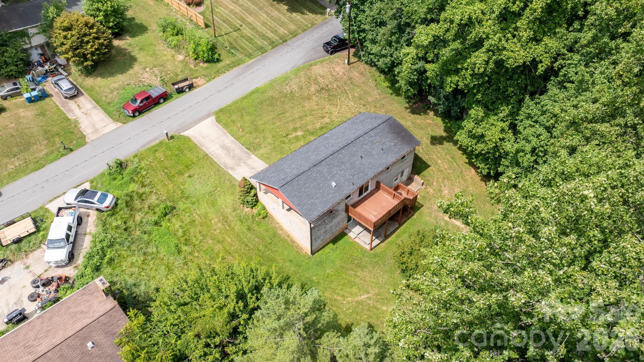 main property photo 45