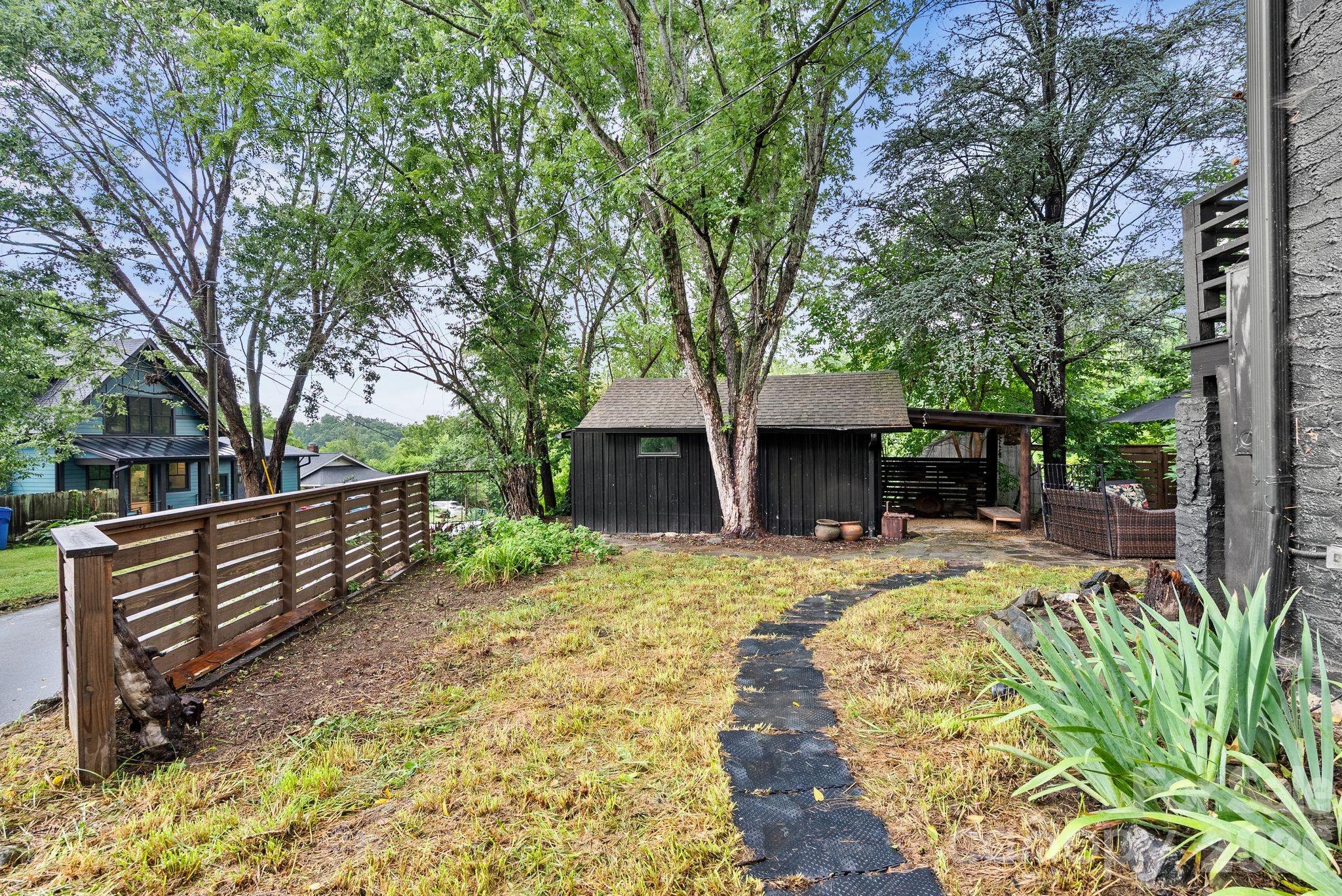 main property photo 26