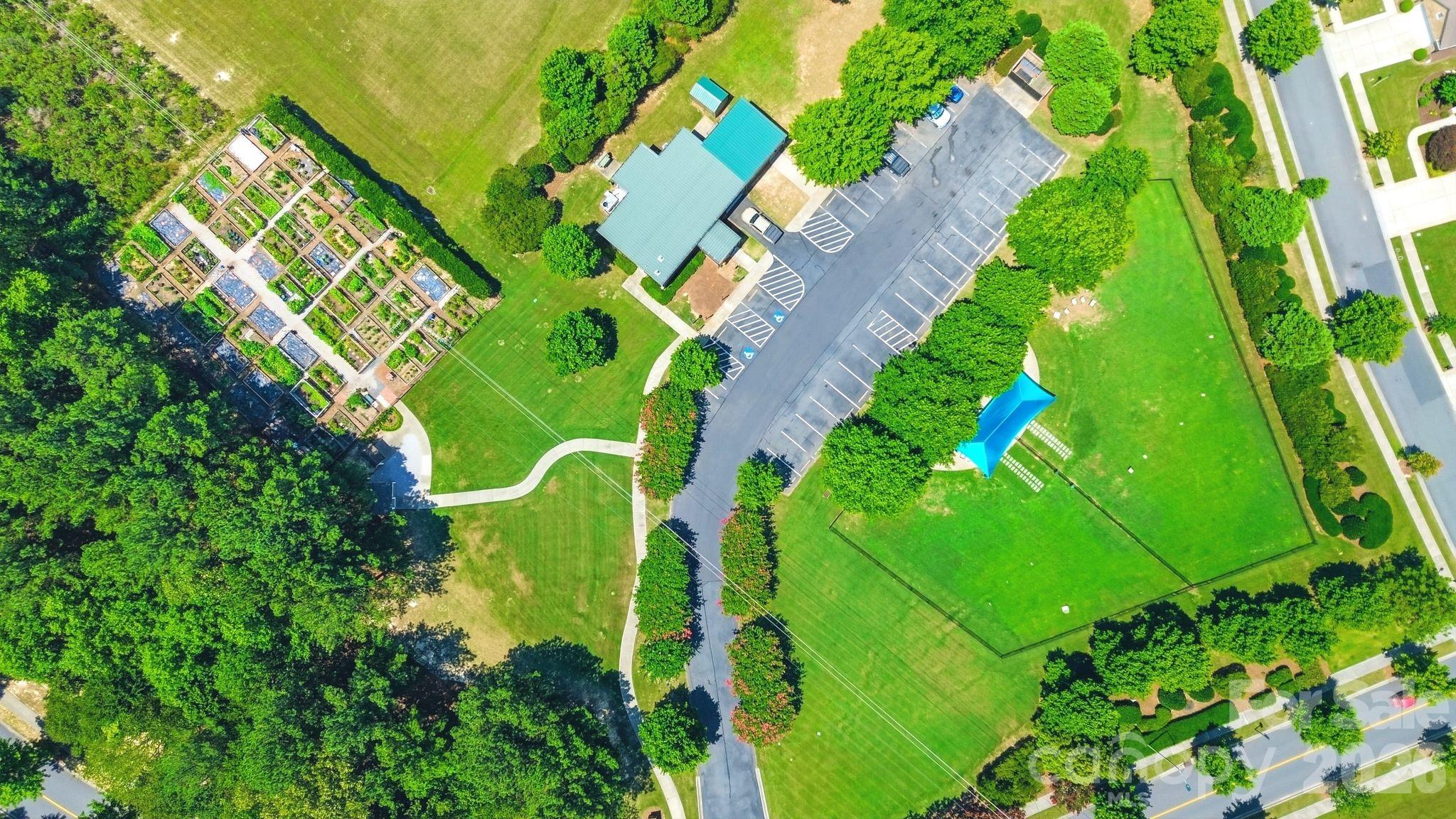 main property photo 32