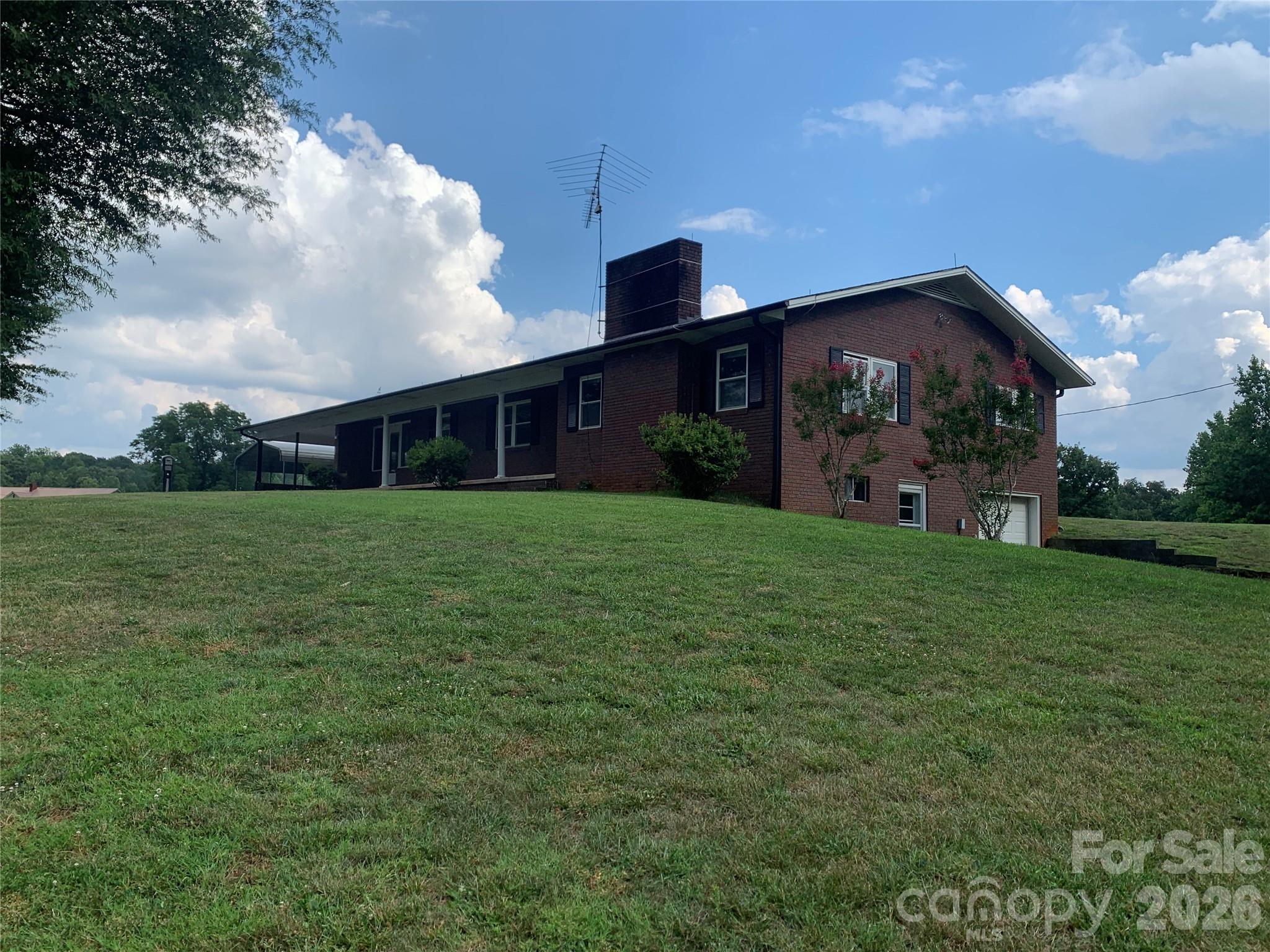 main property photo 41