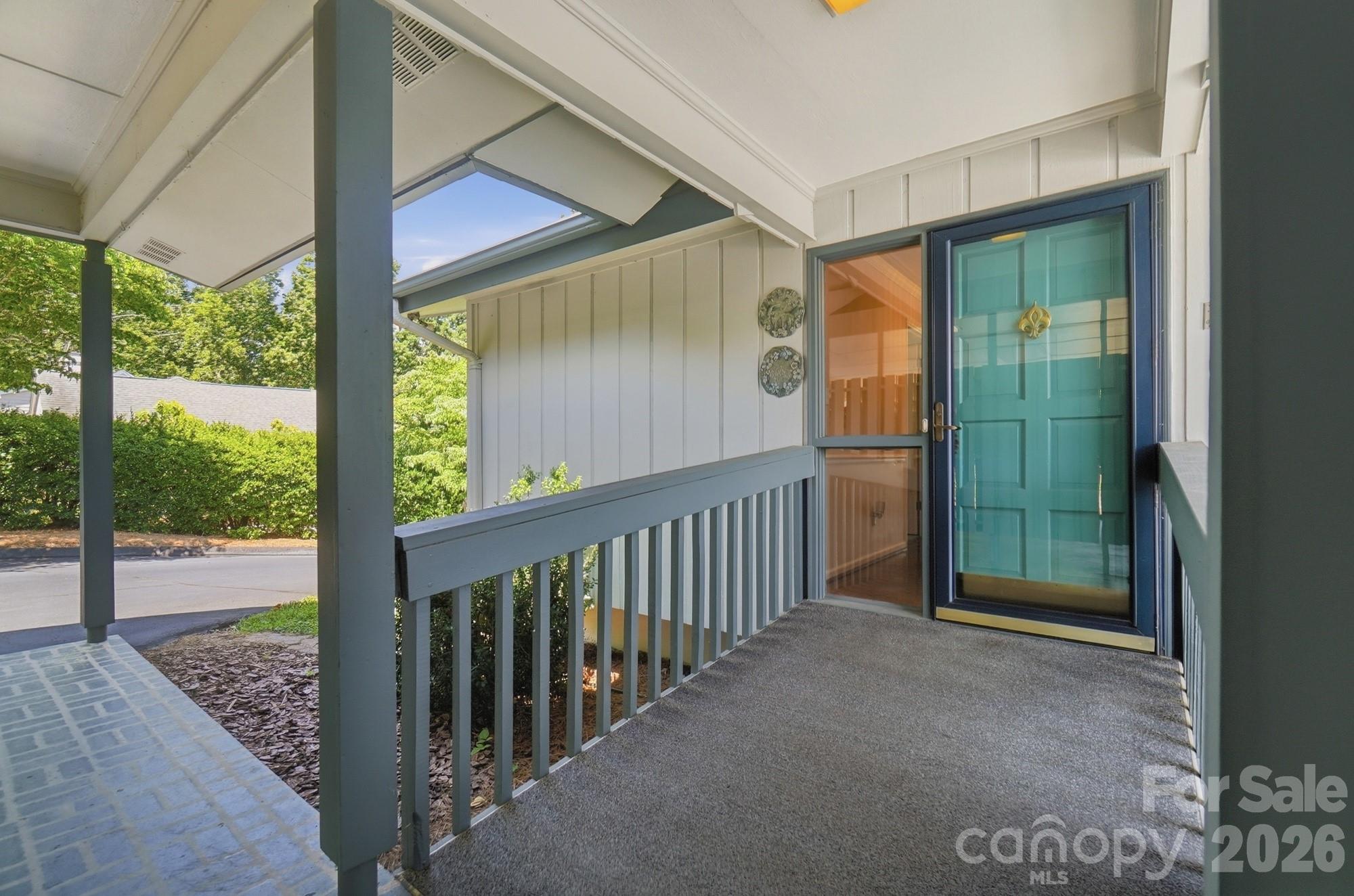 main property photo 14