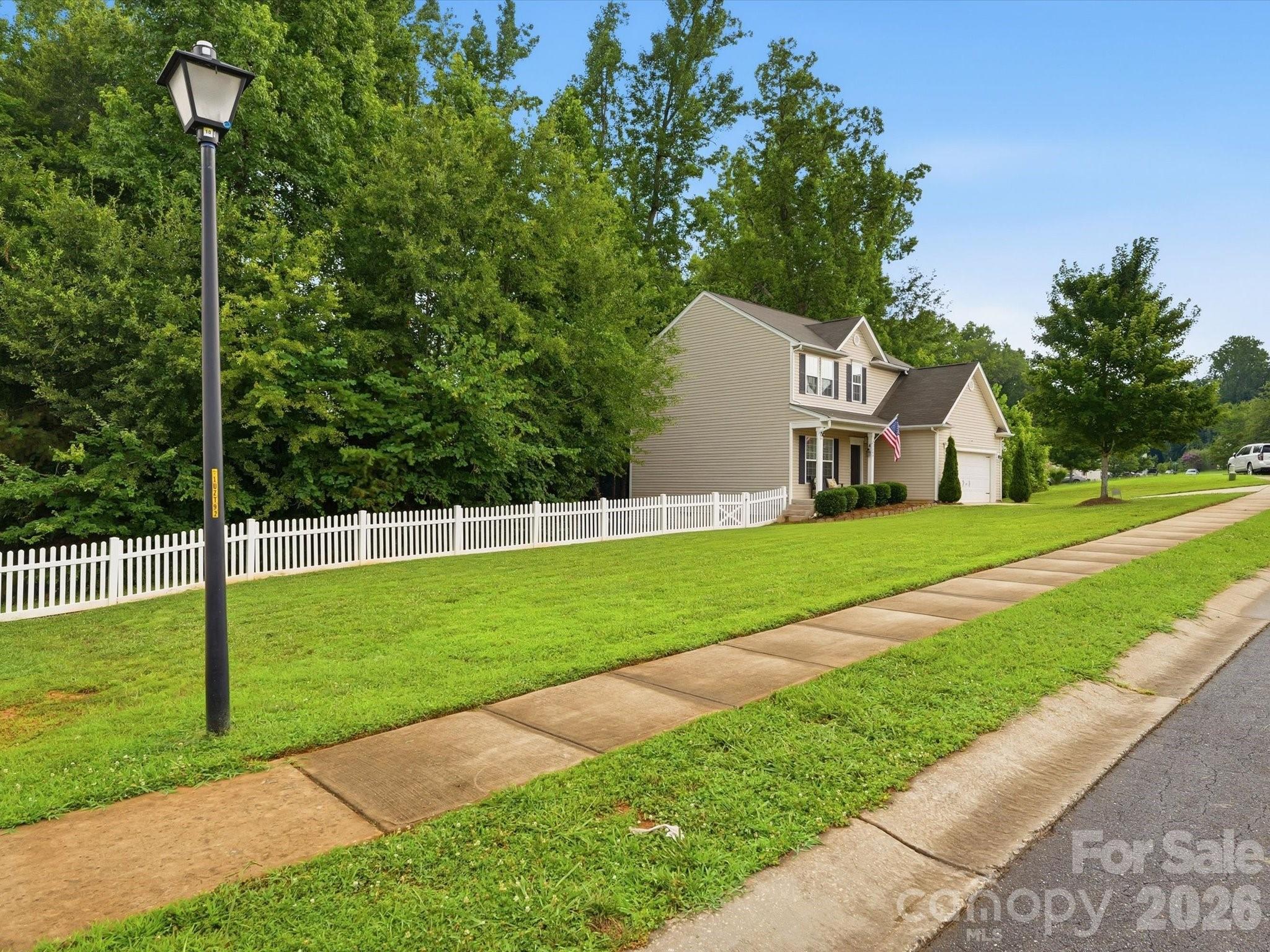 main property photo 3