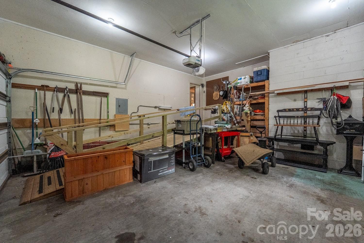 main property photo 30