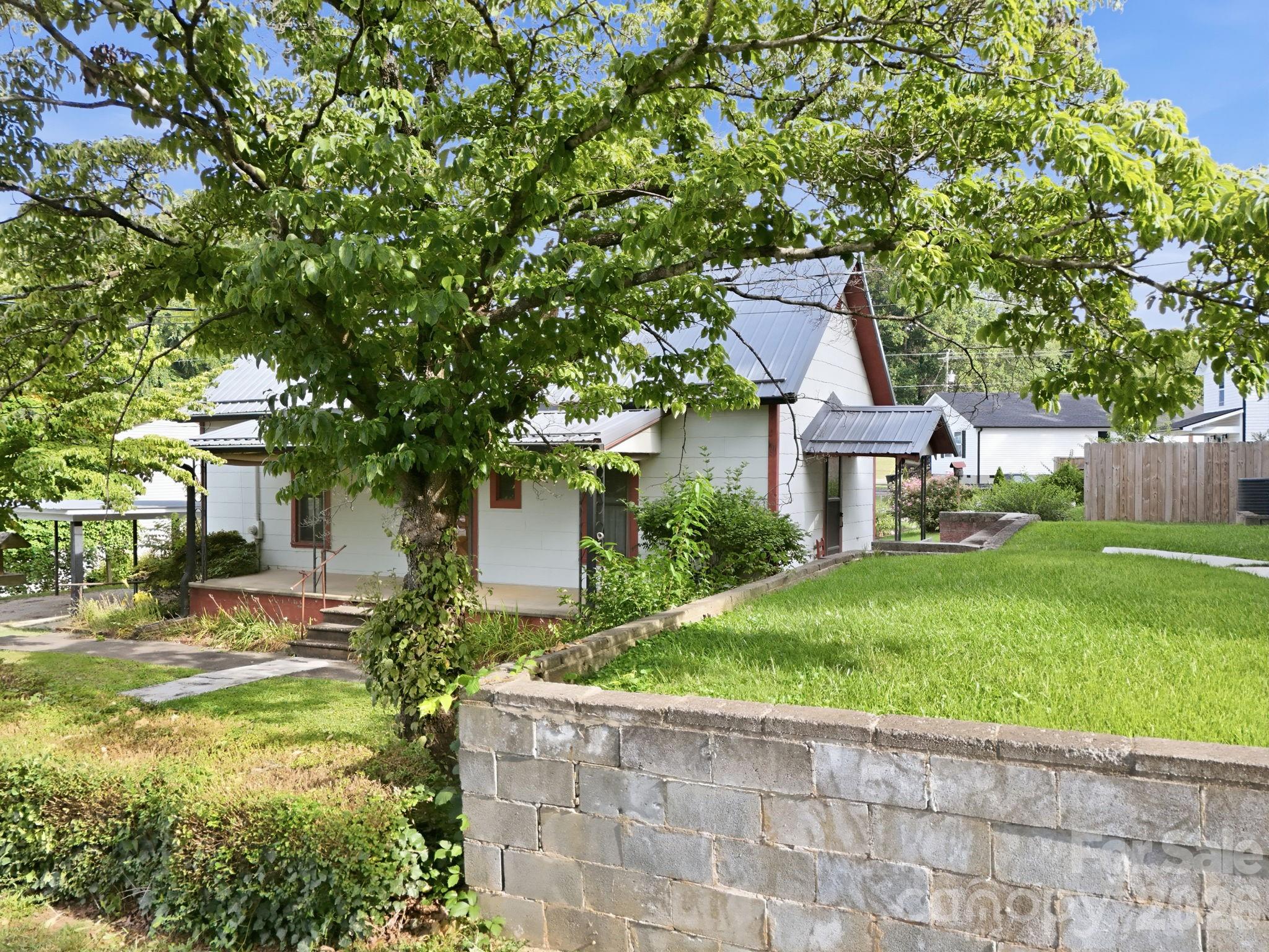 main property photo 24