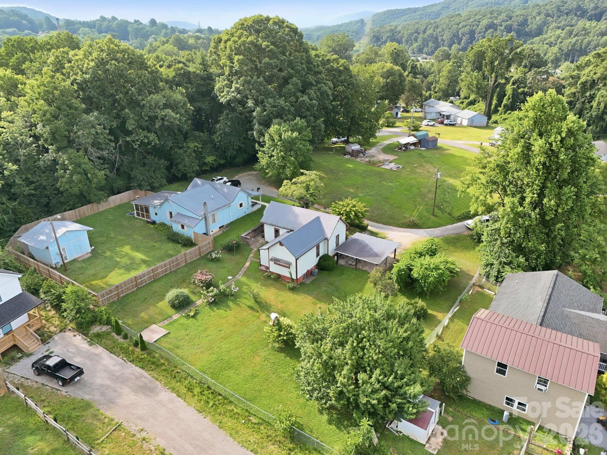 main property photo 27