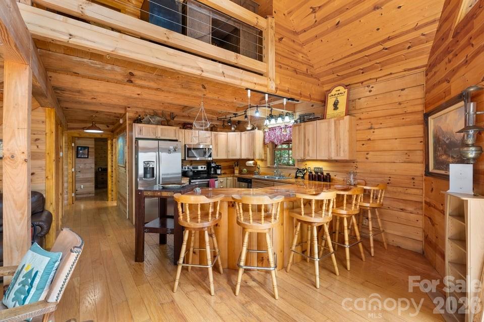 main property photo 5