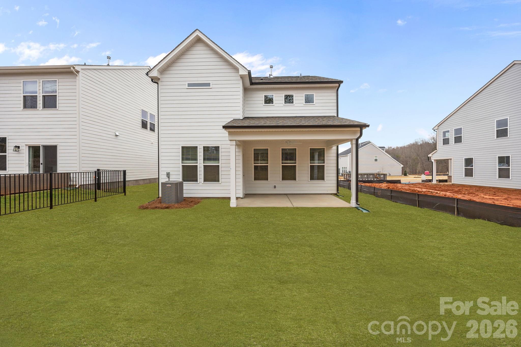 main property photo 18