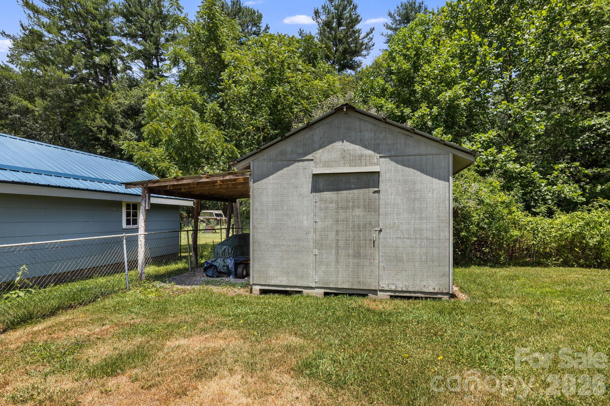 main property photo 23