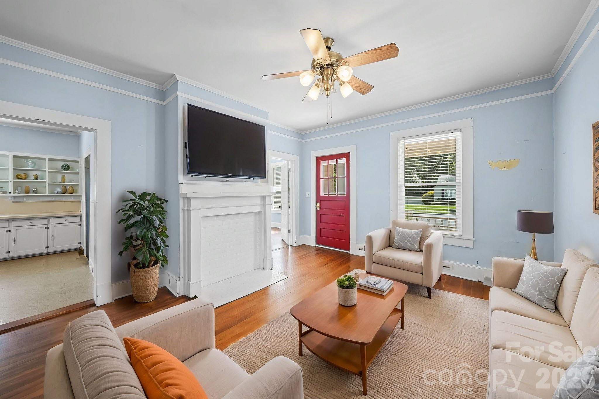 main property photo 9