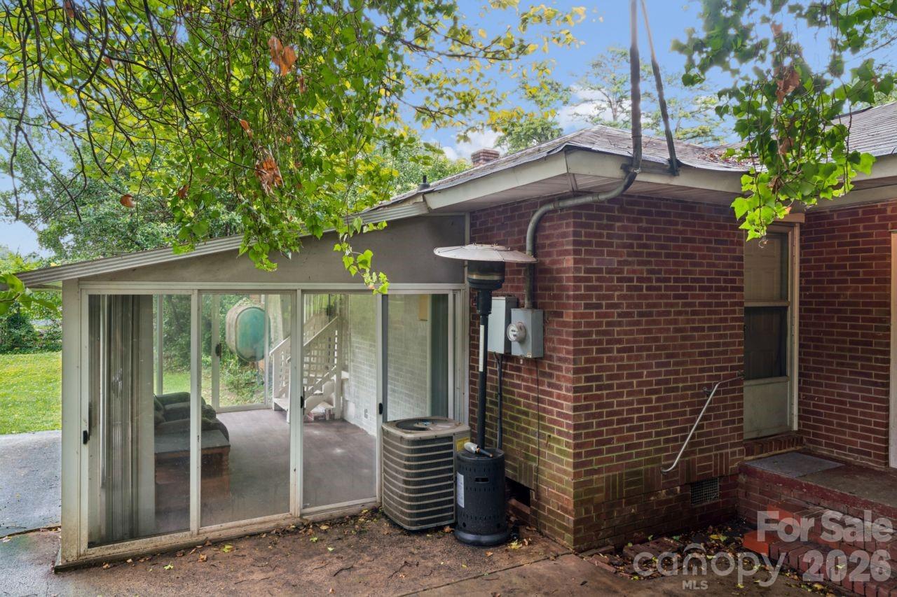 main property photo 33