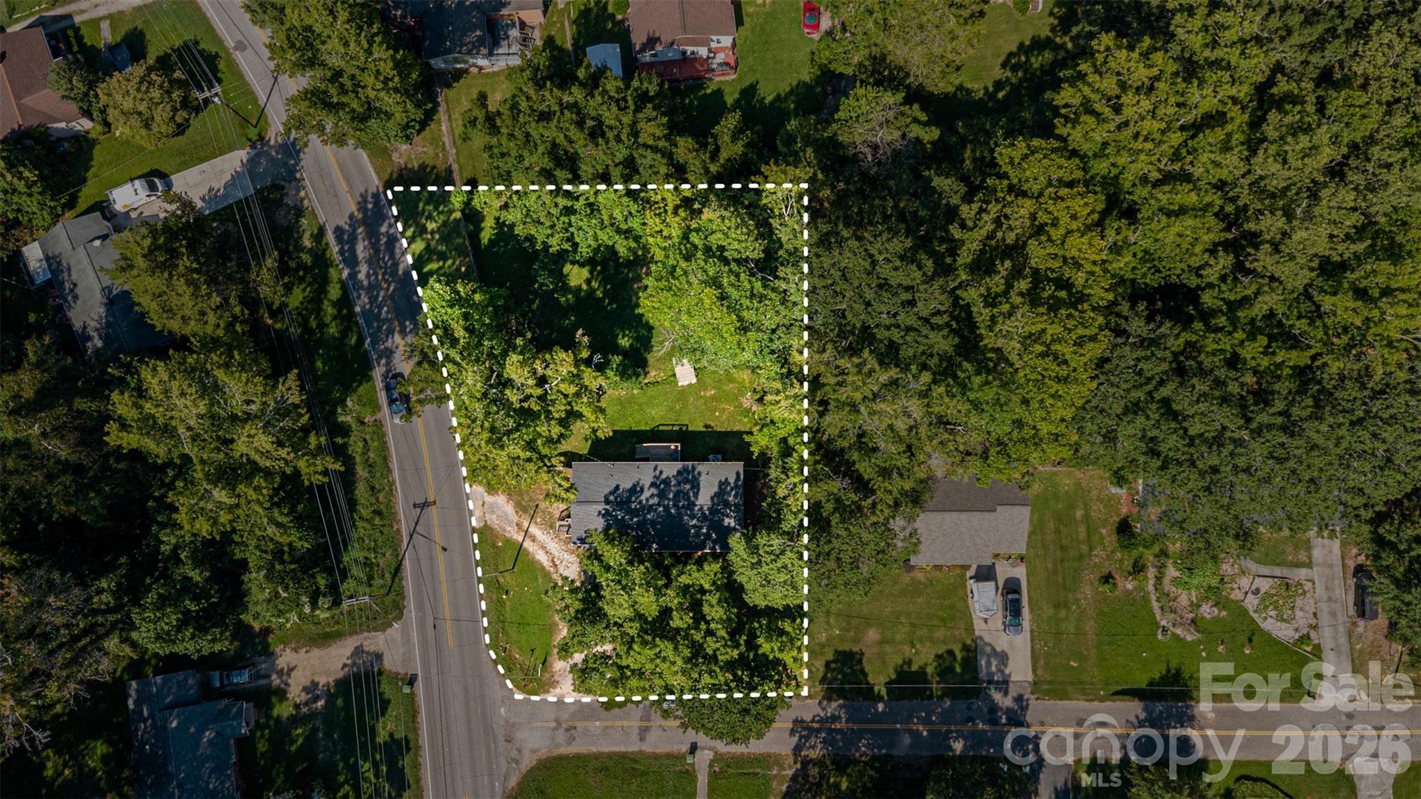 main property photo 40