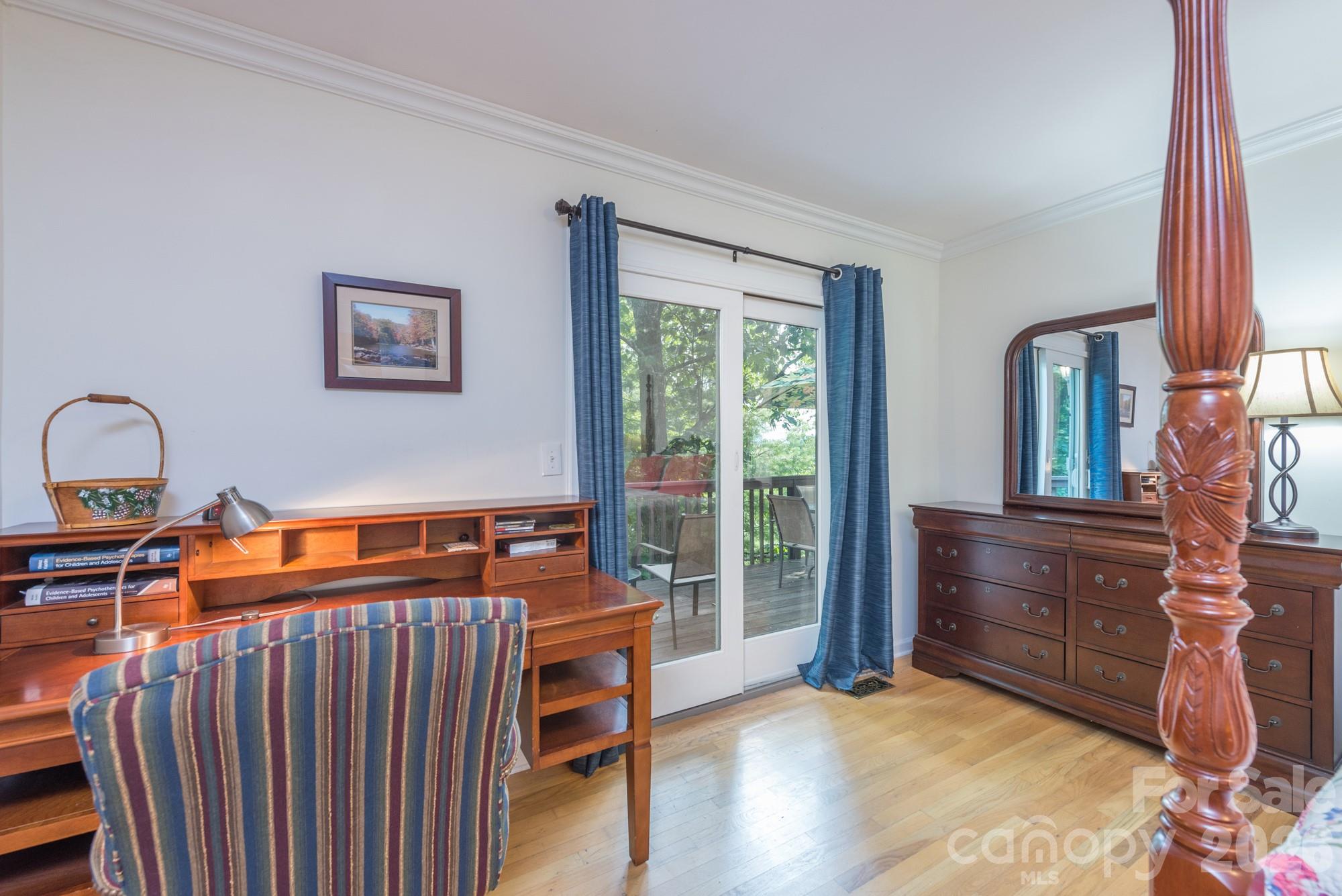 main property photo 17