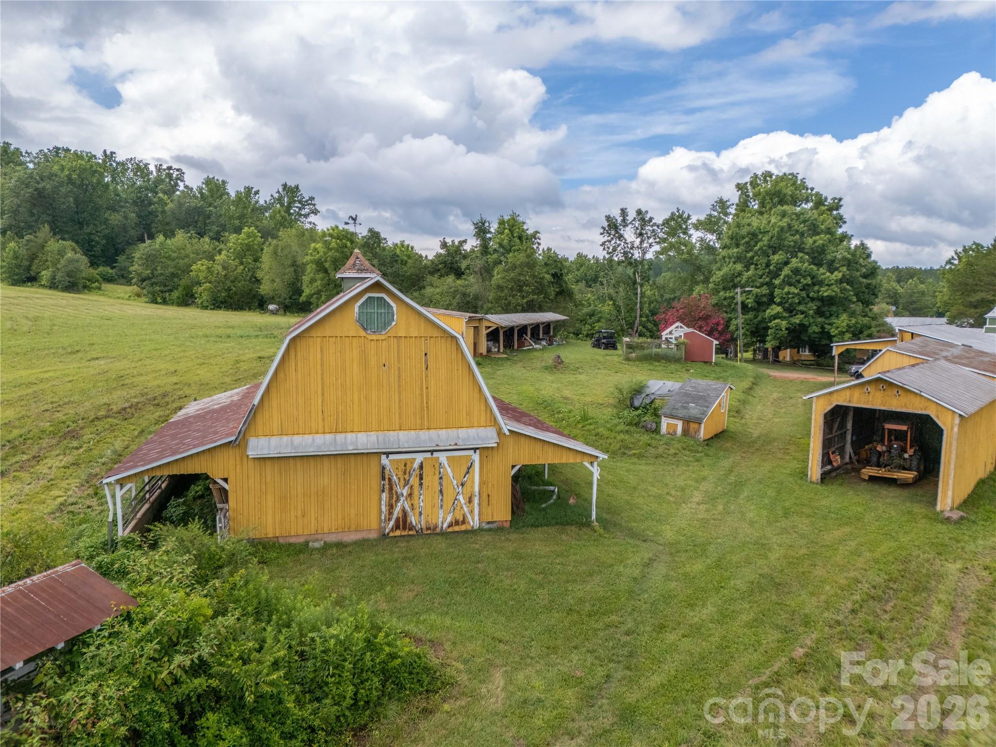 main property photo 12