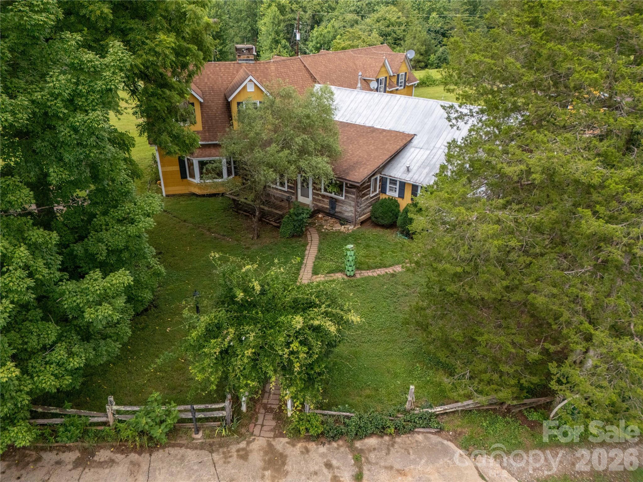 main property photo 13