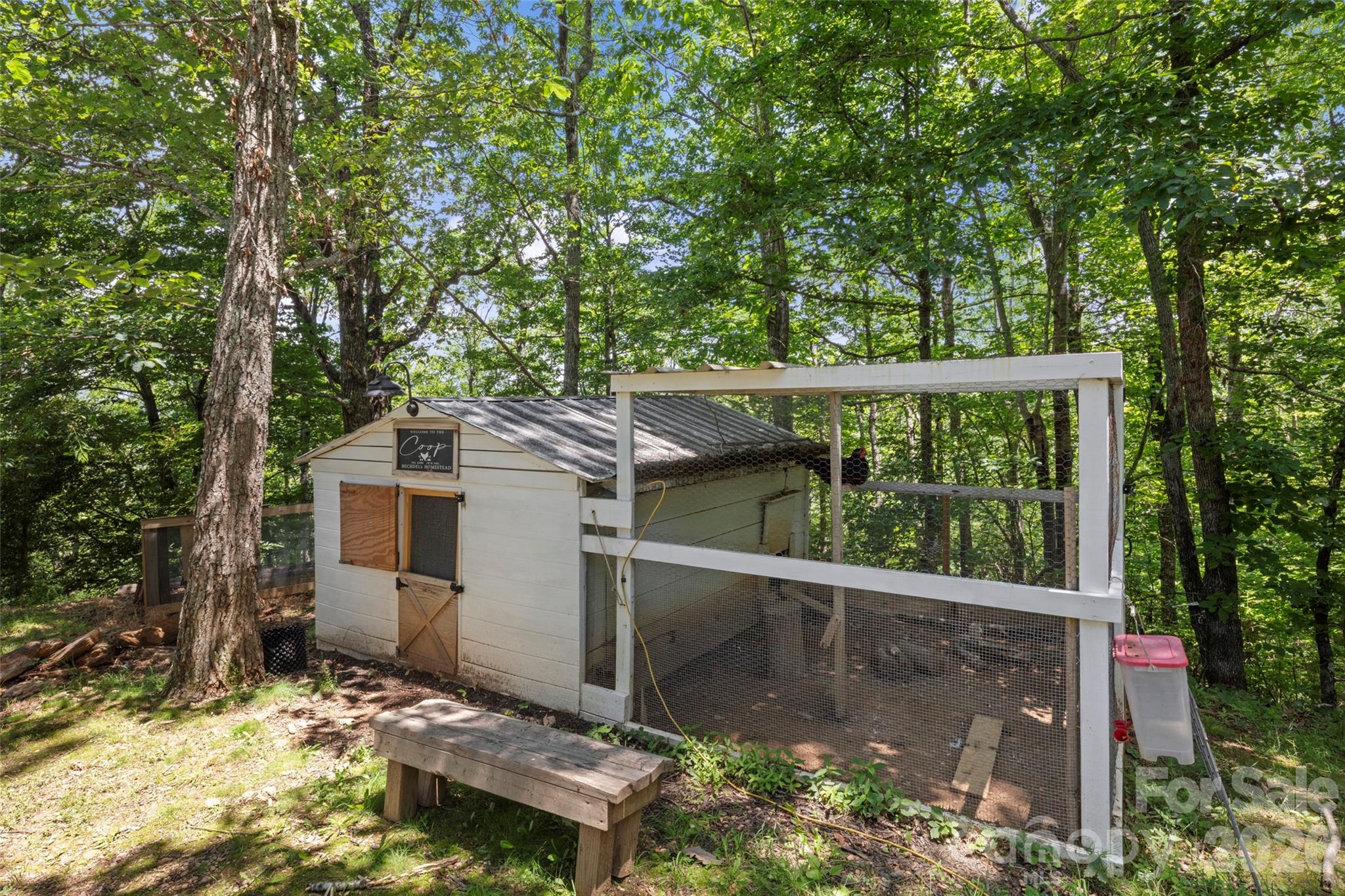 main property photo 30
