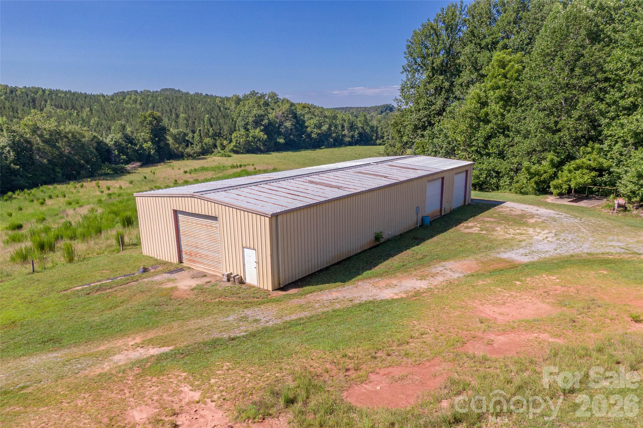 main property photo 9