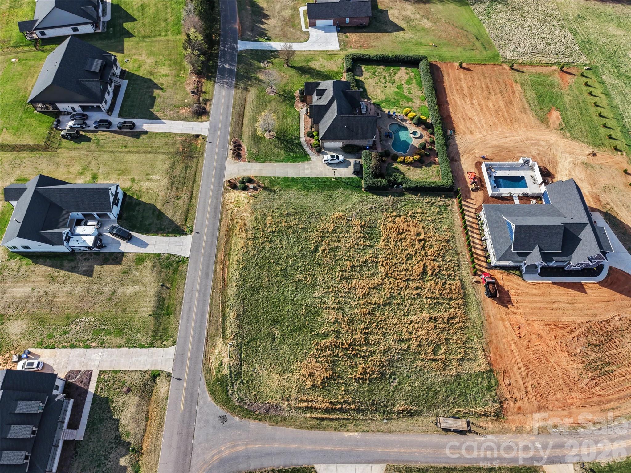 main property photo 10
