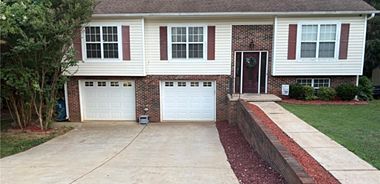 image of property with 3 Bed | 3 Bath | 1,819 Sqft