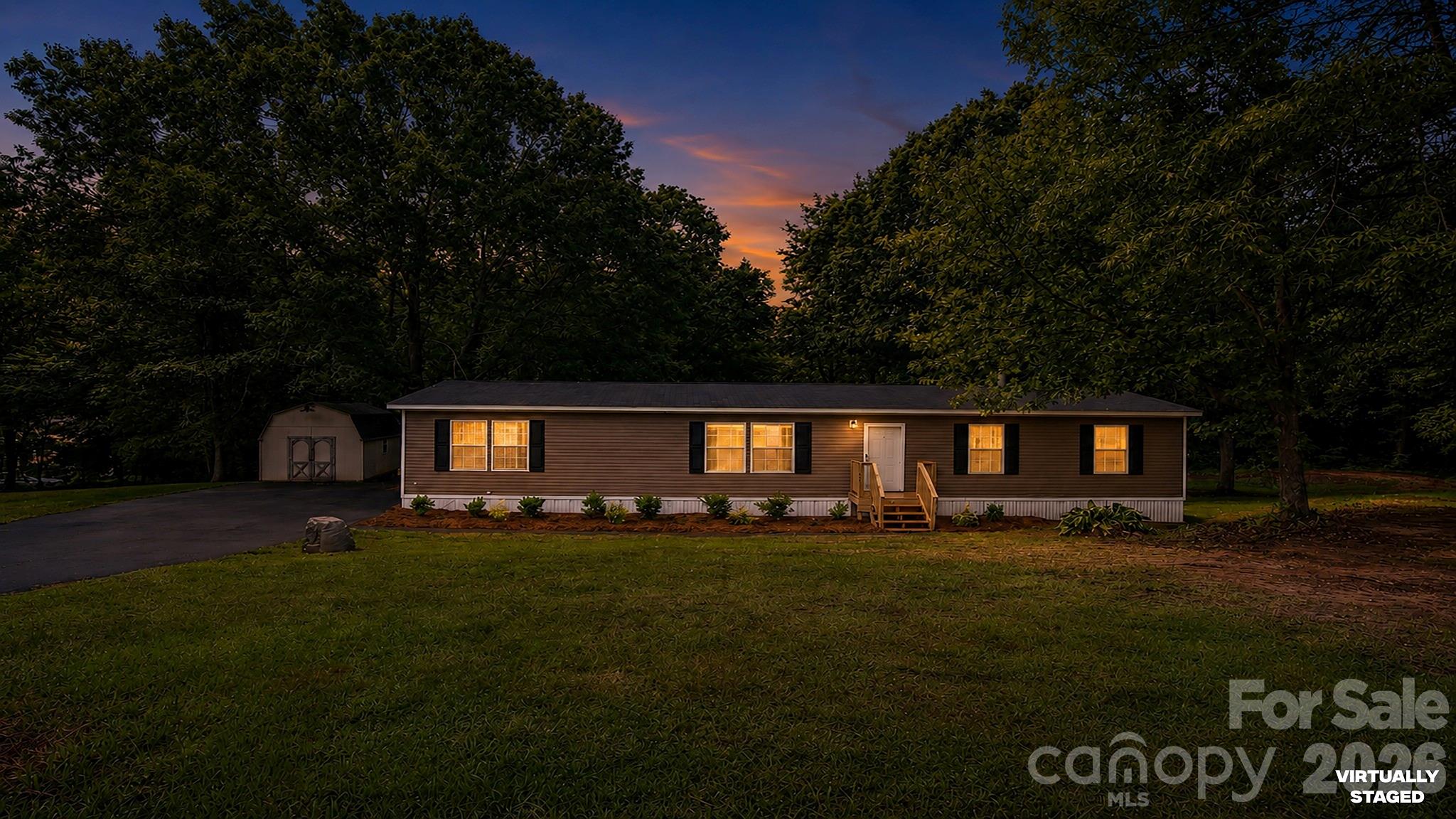 main property photo 32