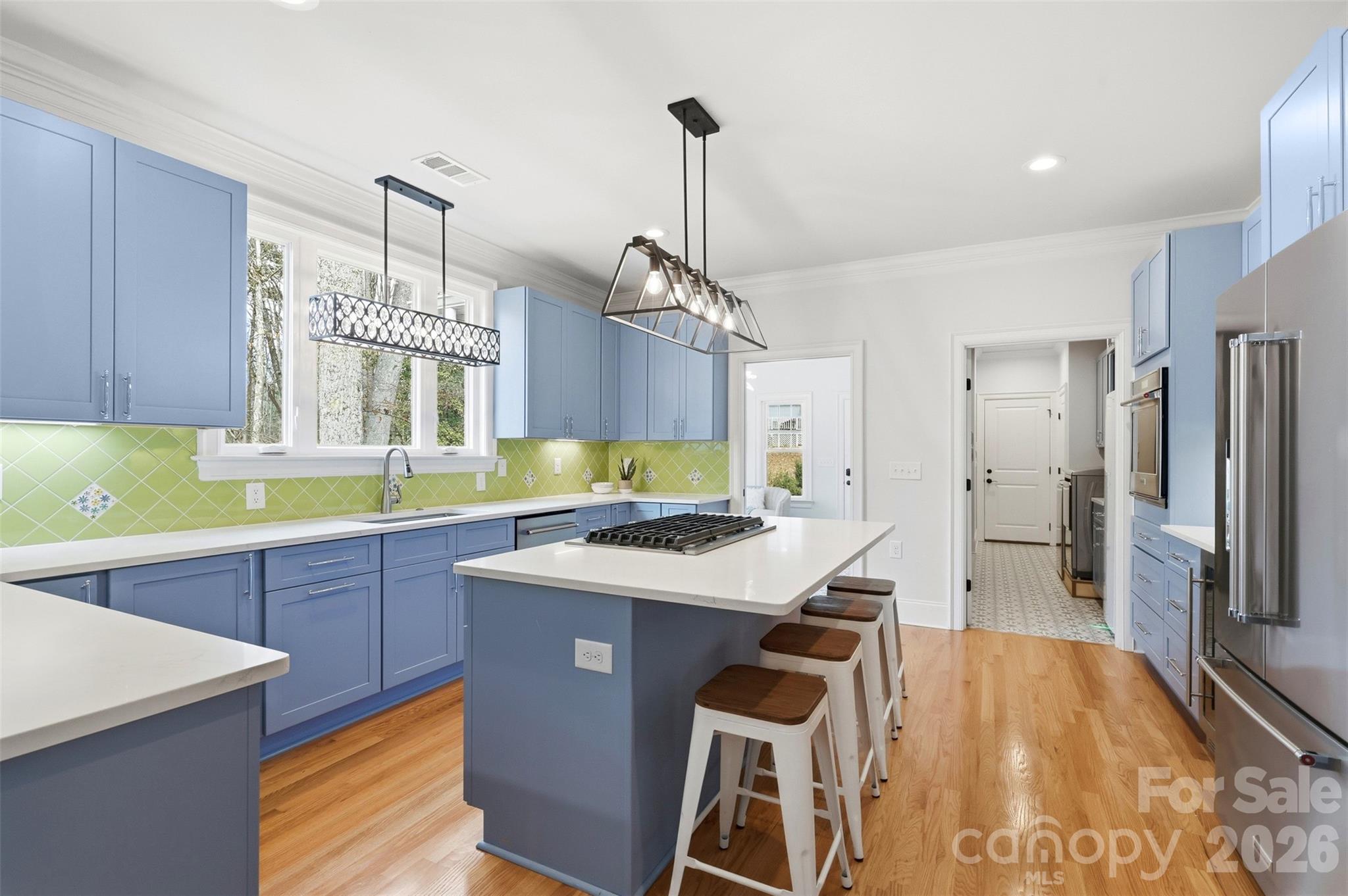 main property photo 19