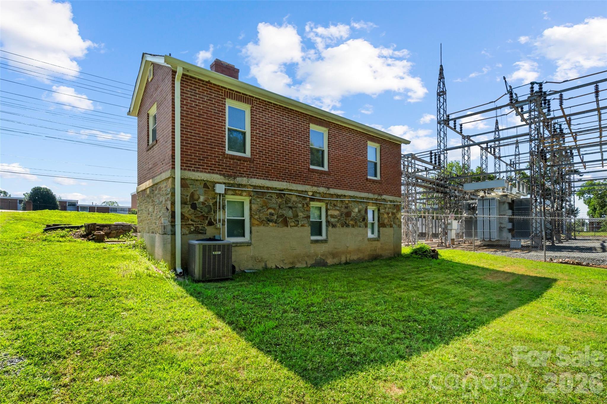 main property photo 34
