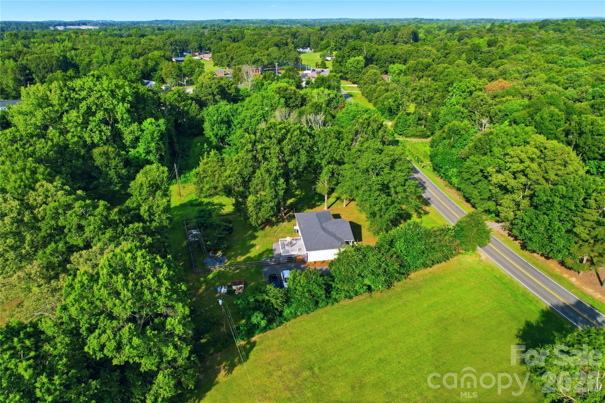 main property photo 36