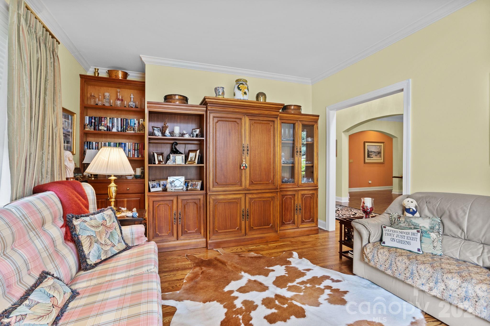 main property photo 7