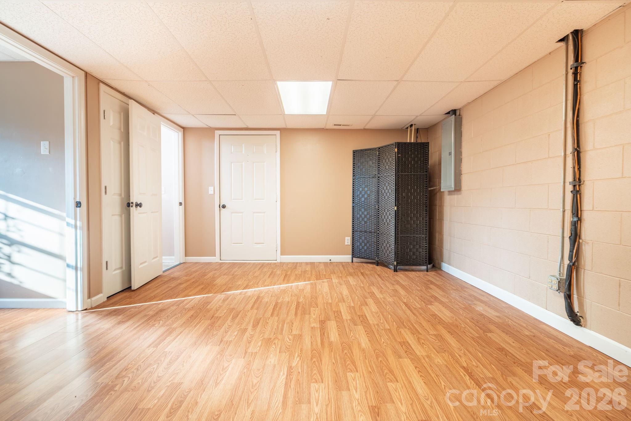 main property photo 19