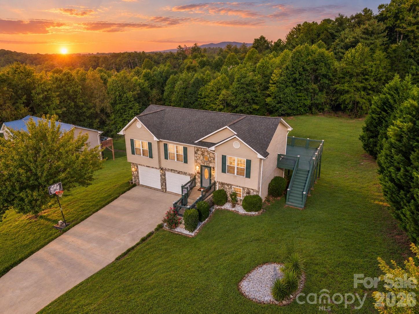 main property photo 25