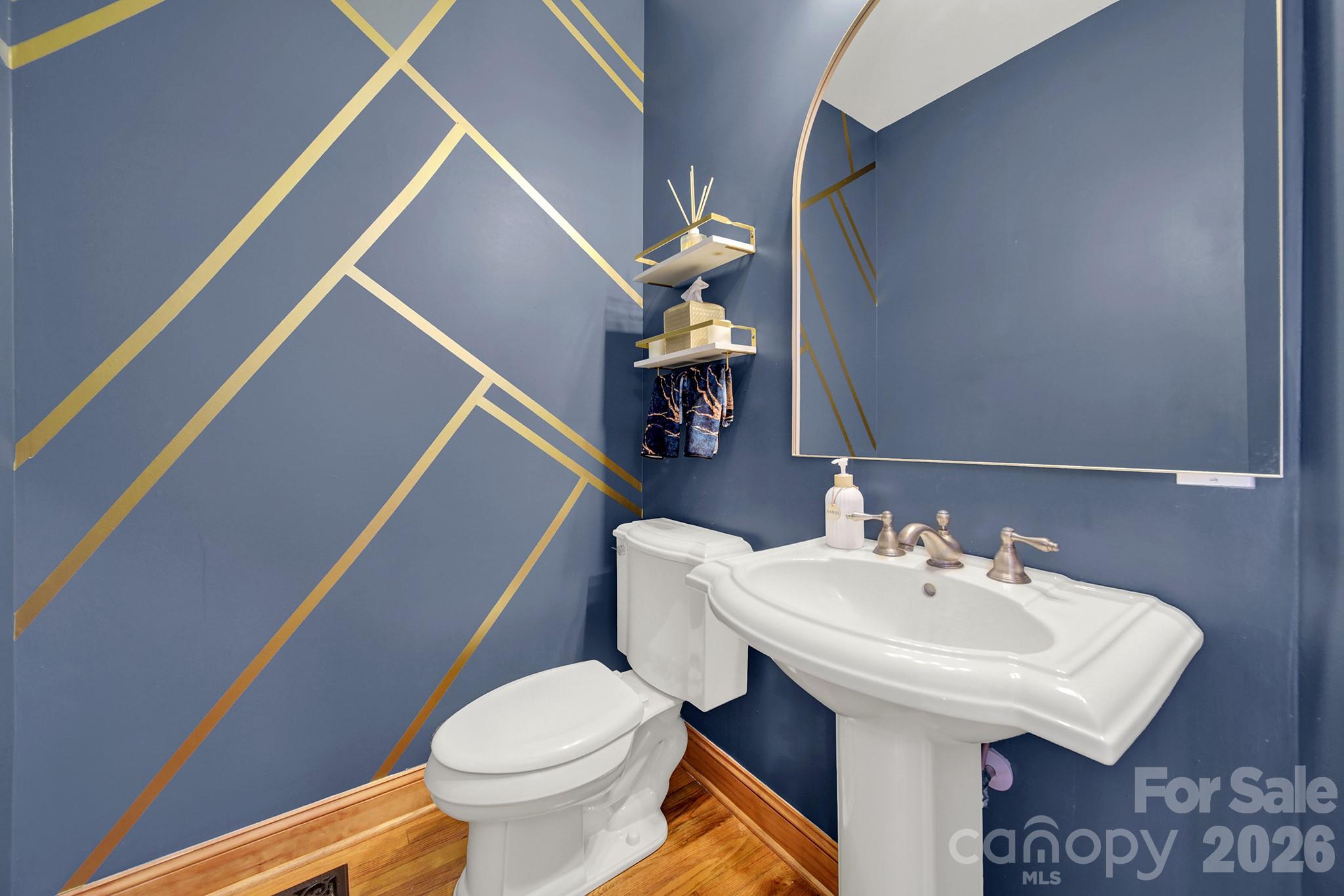 main property photo 14
