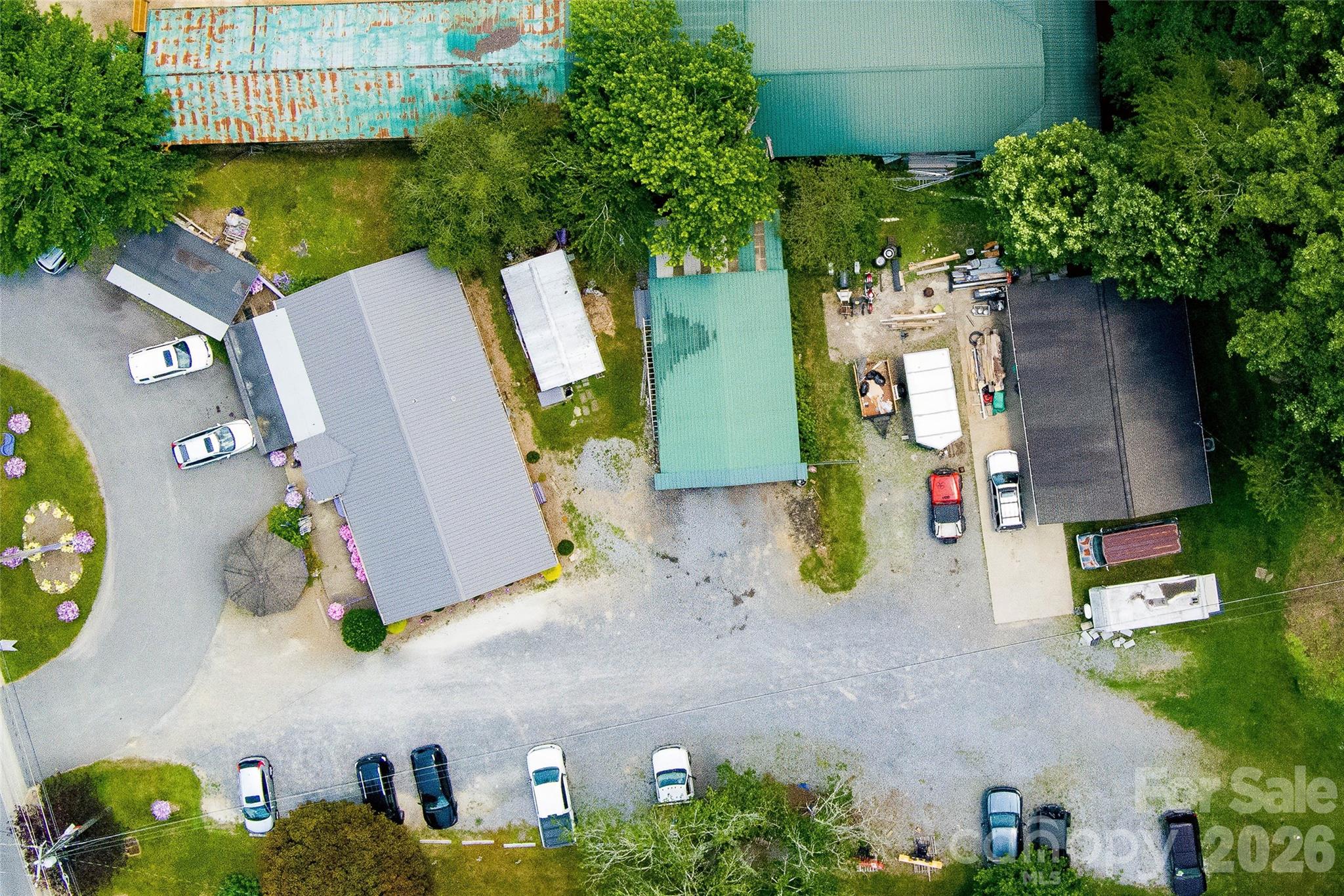main property photo 5