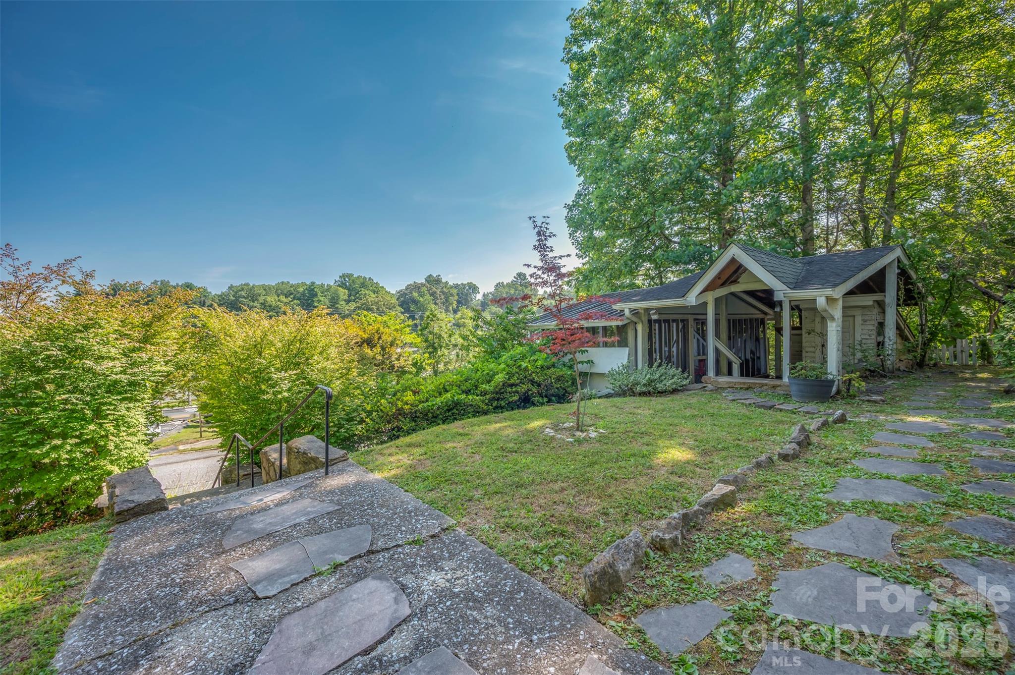 main property photo 24