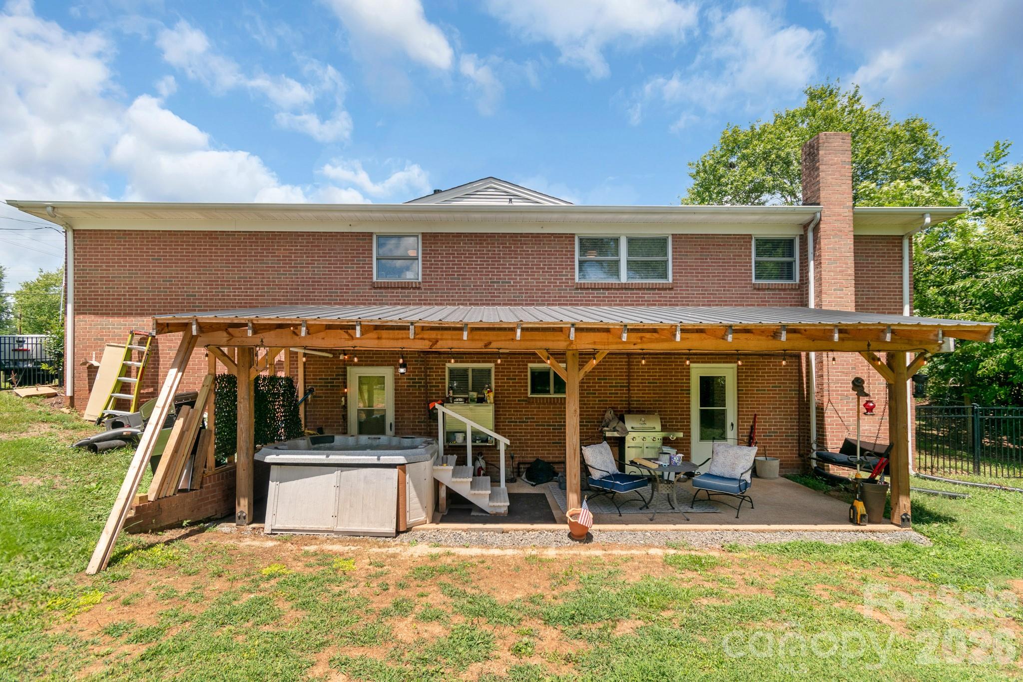 main property photo 42