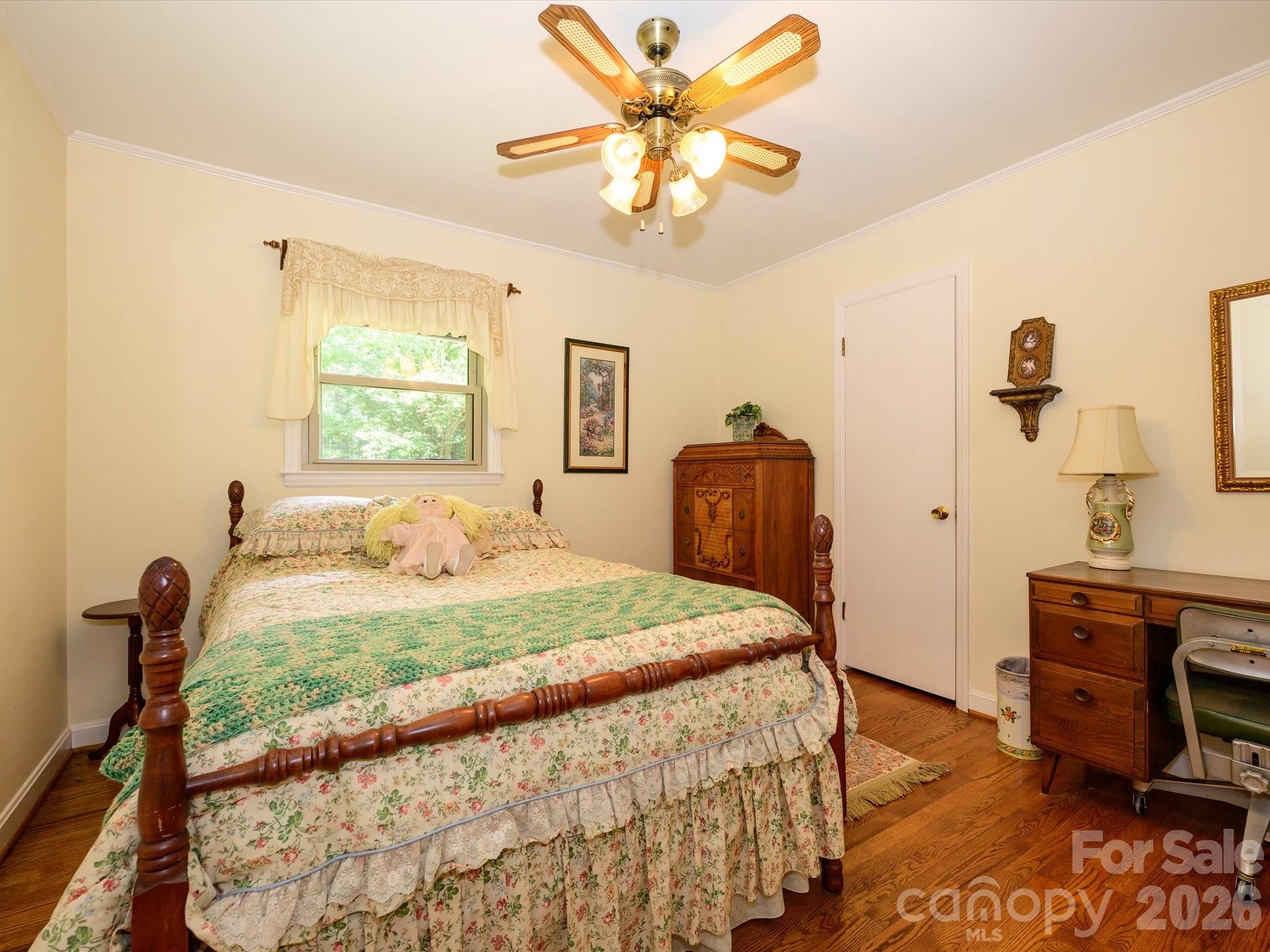 main property photo 25