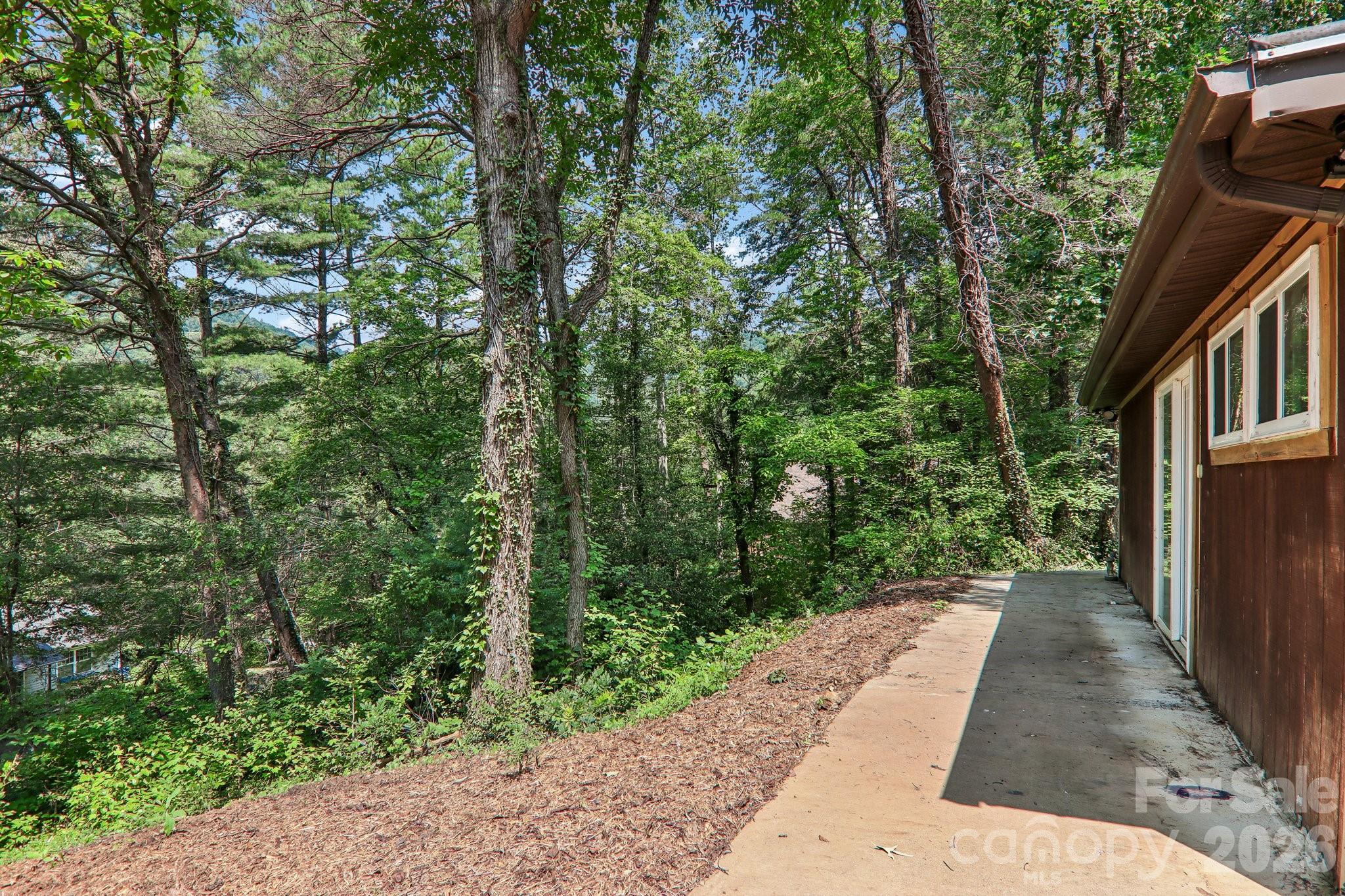 main property photo 34