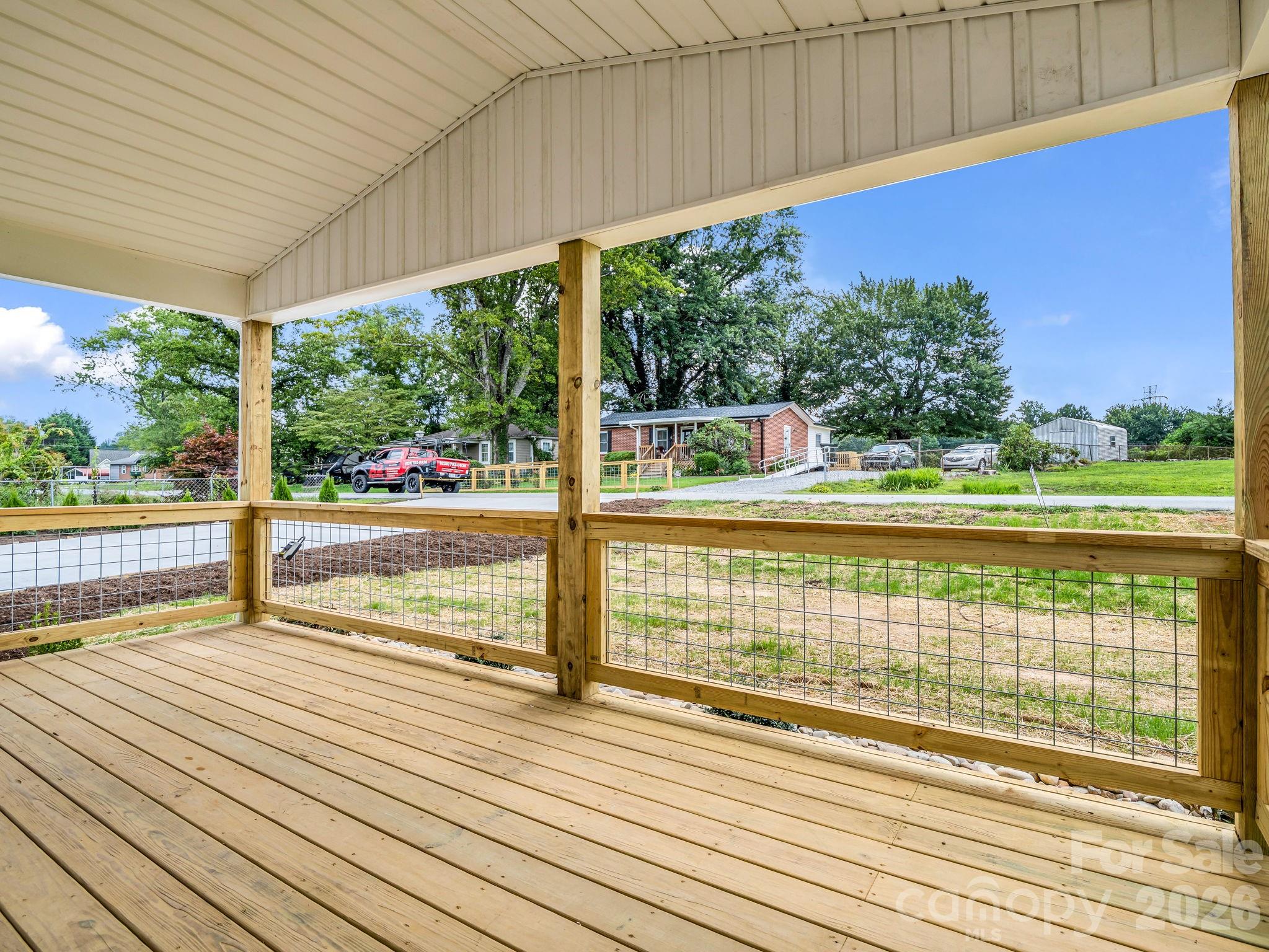 main property photo 4