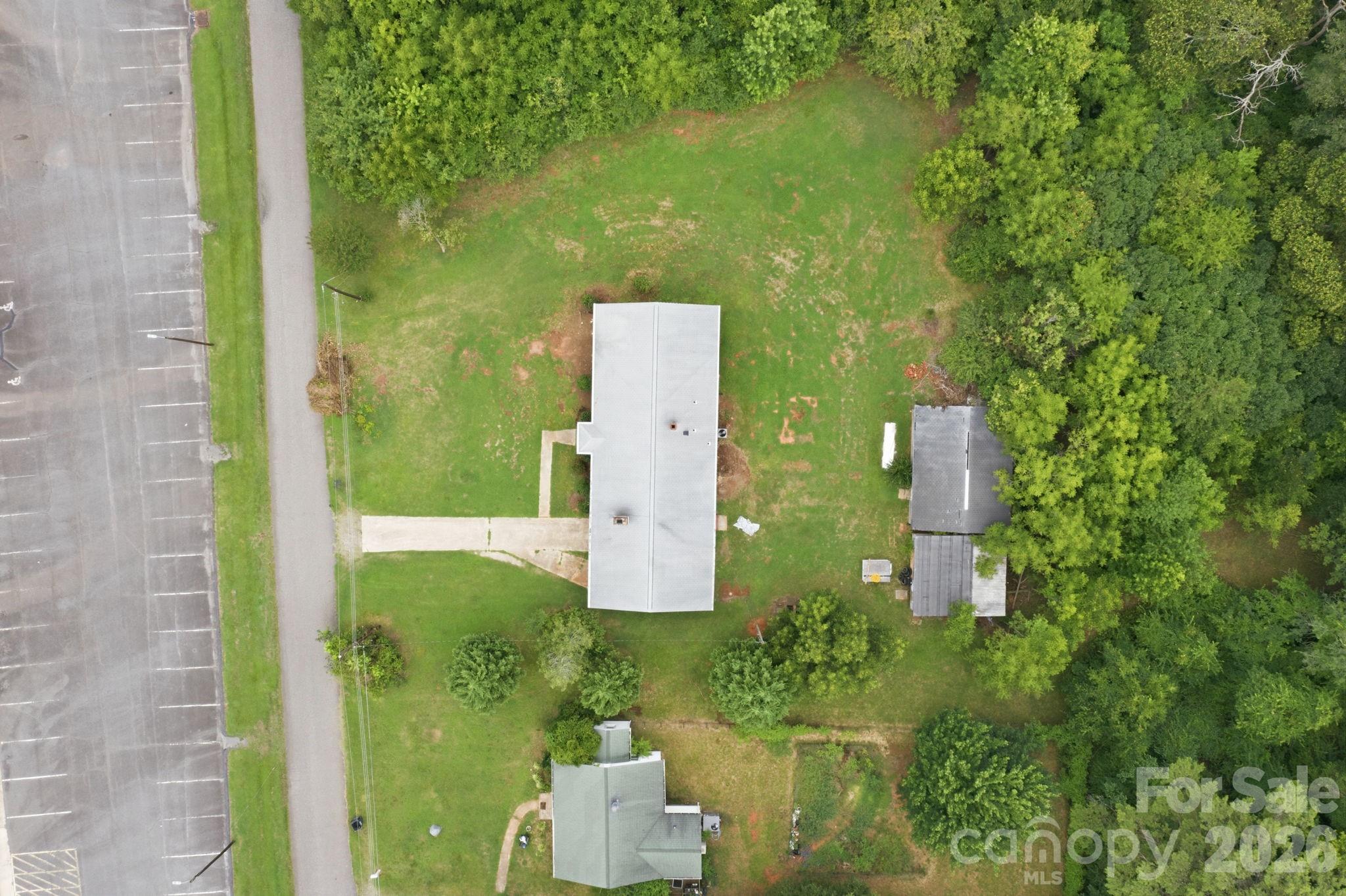 main property photo 30