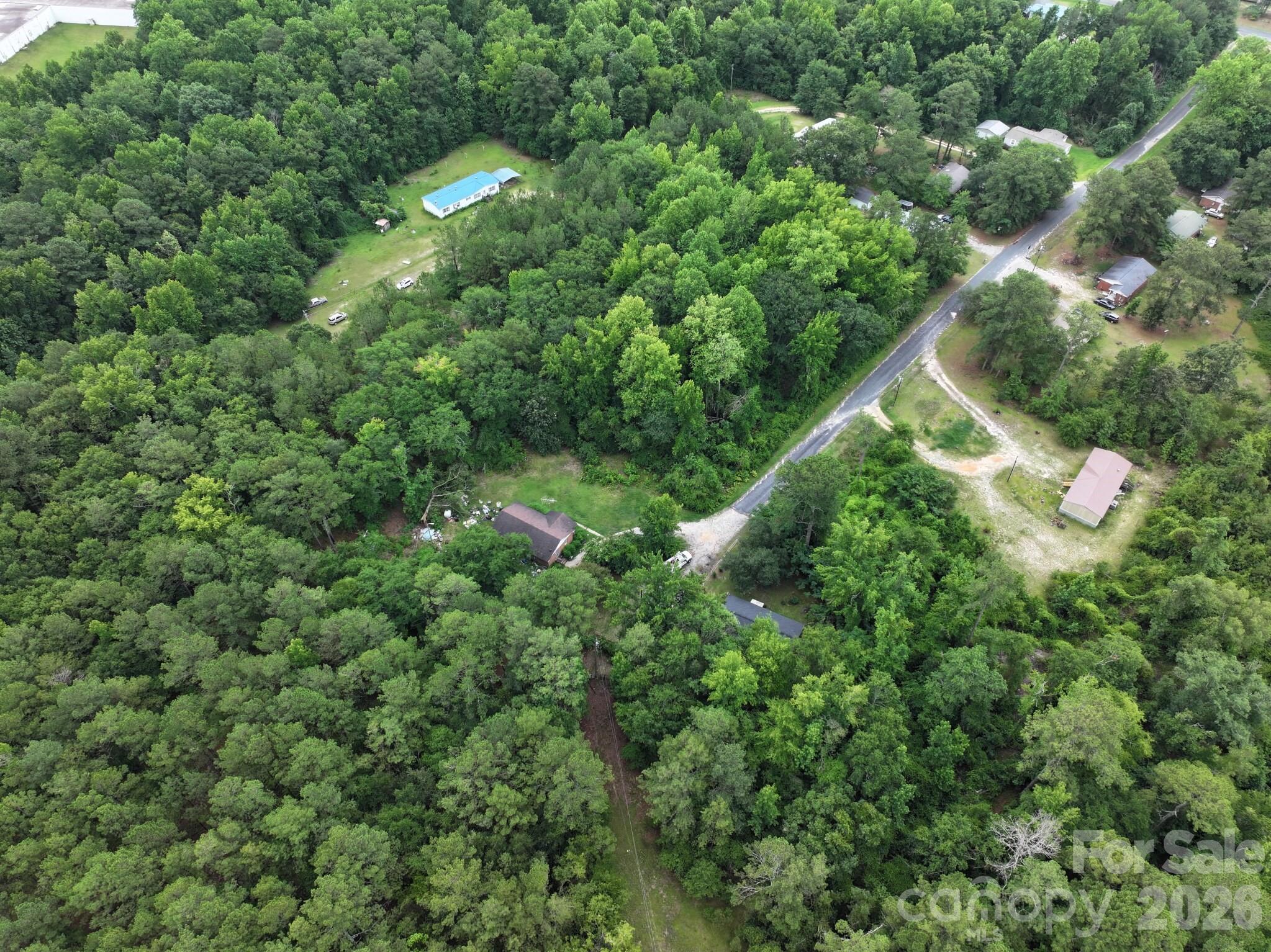 main property photo 11