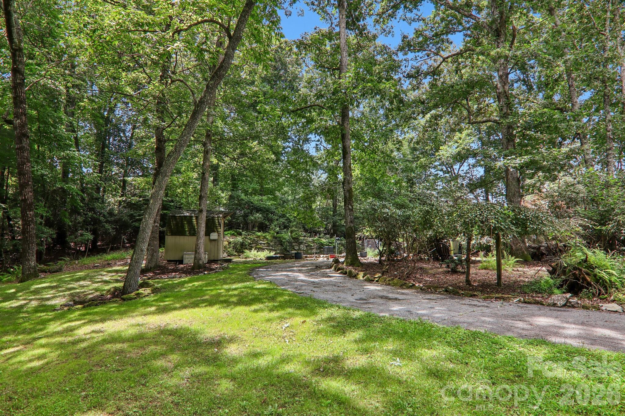 main property photo 38