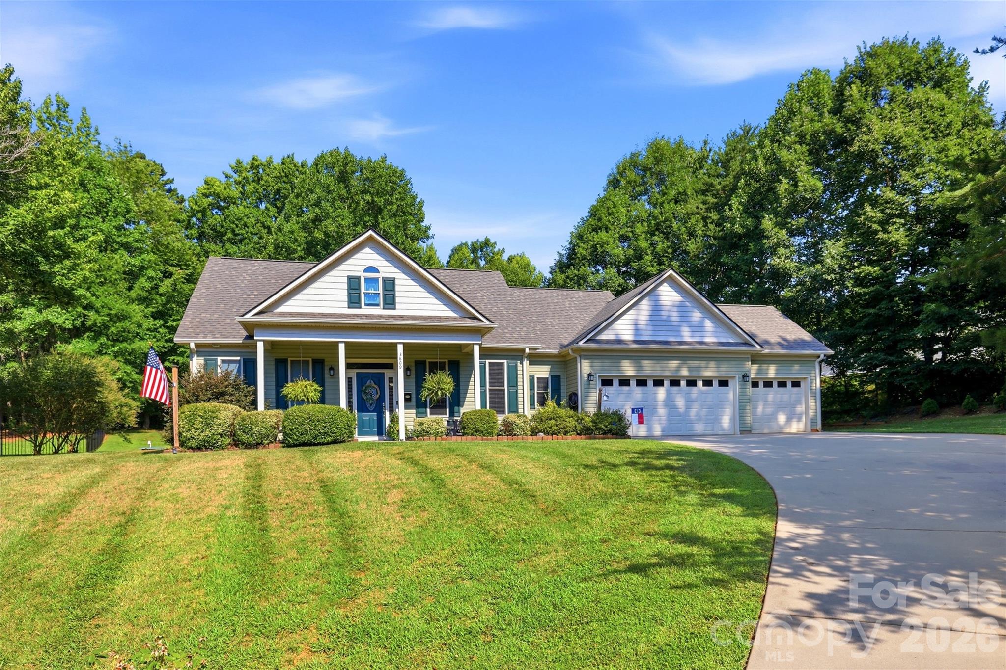 main property photo 4