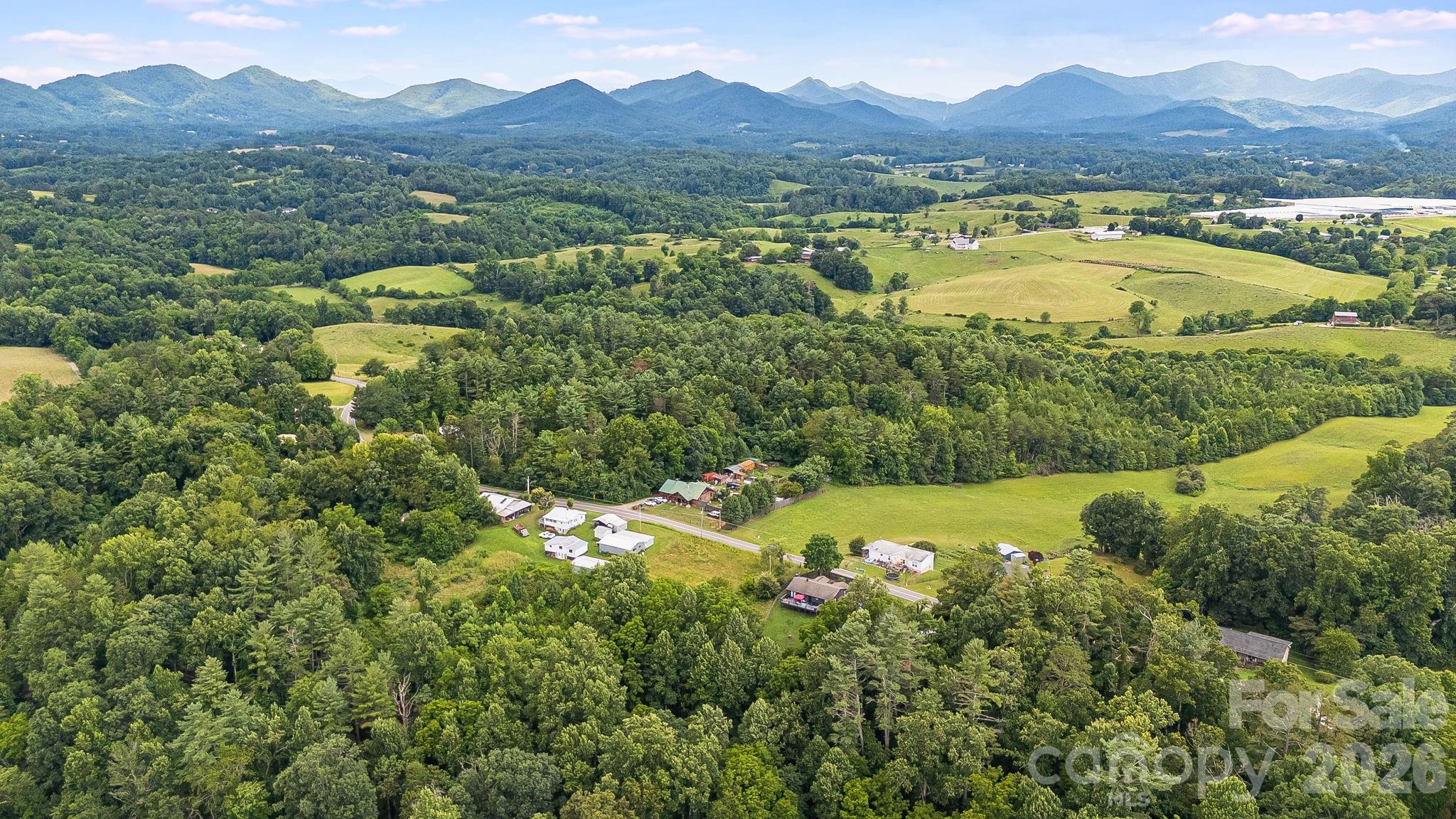 main property photo 6