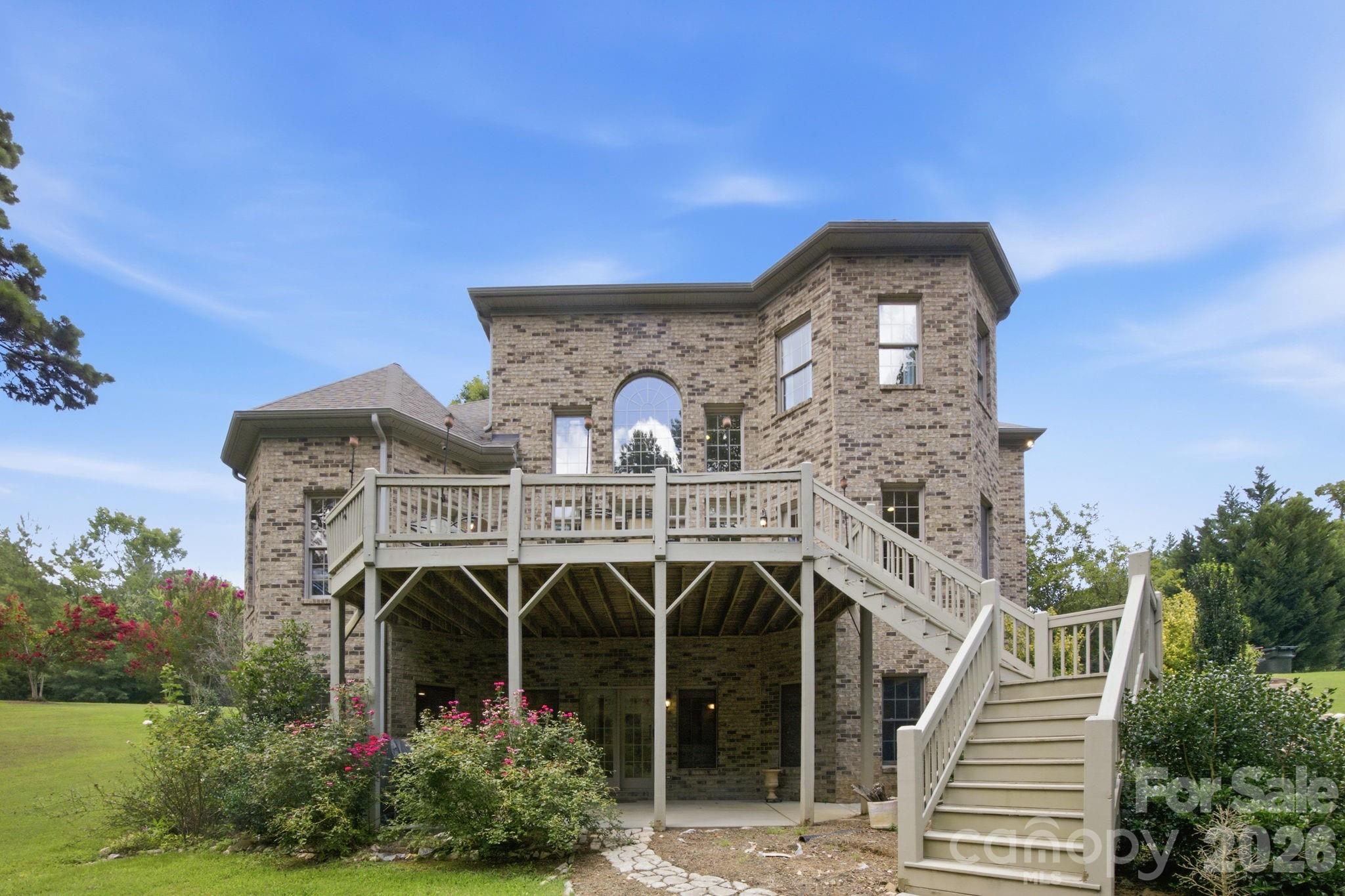 main property photo 37