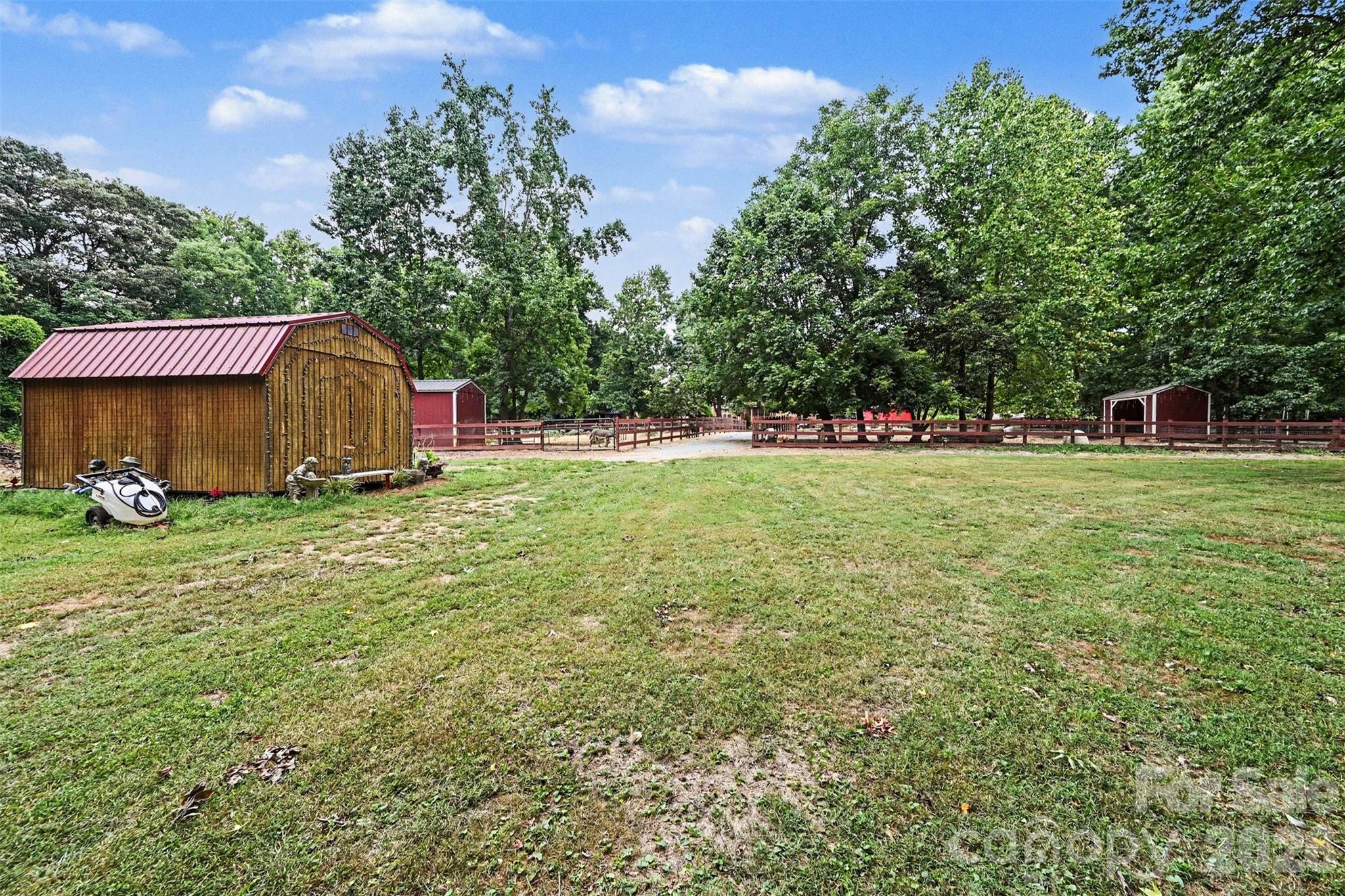 main property photo 27