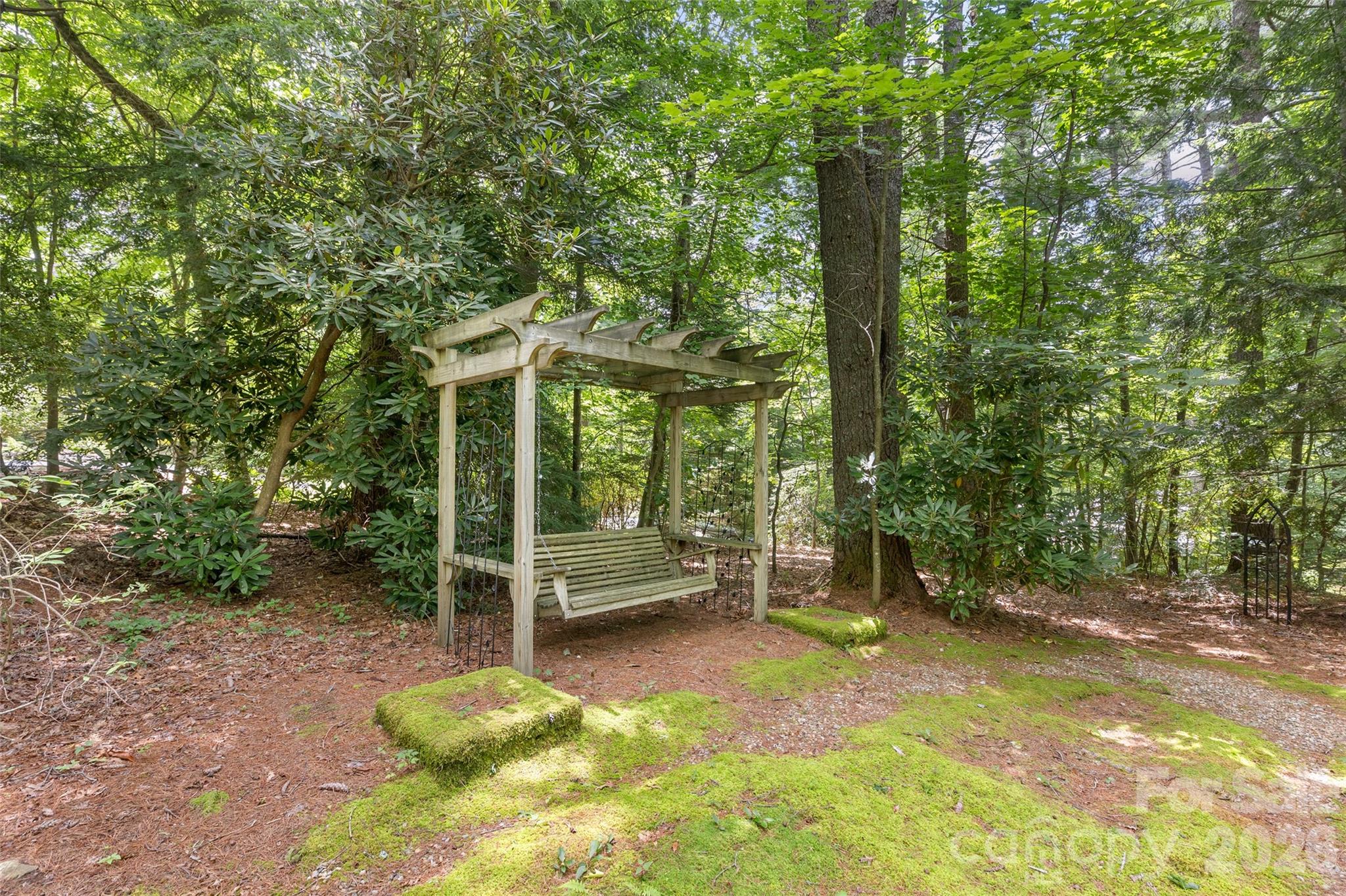 main property photo 35