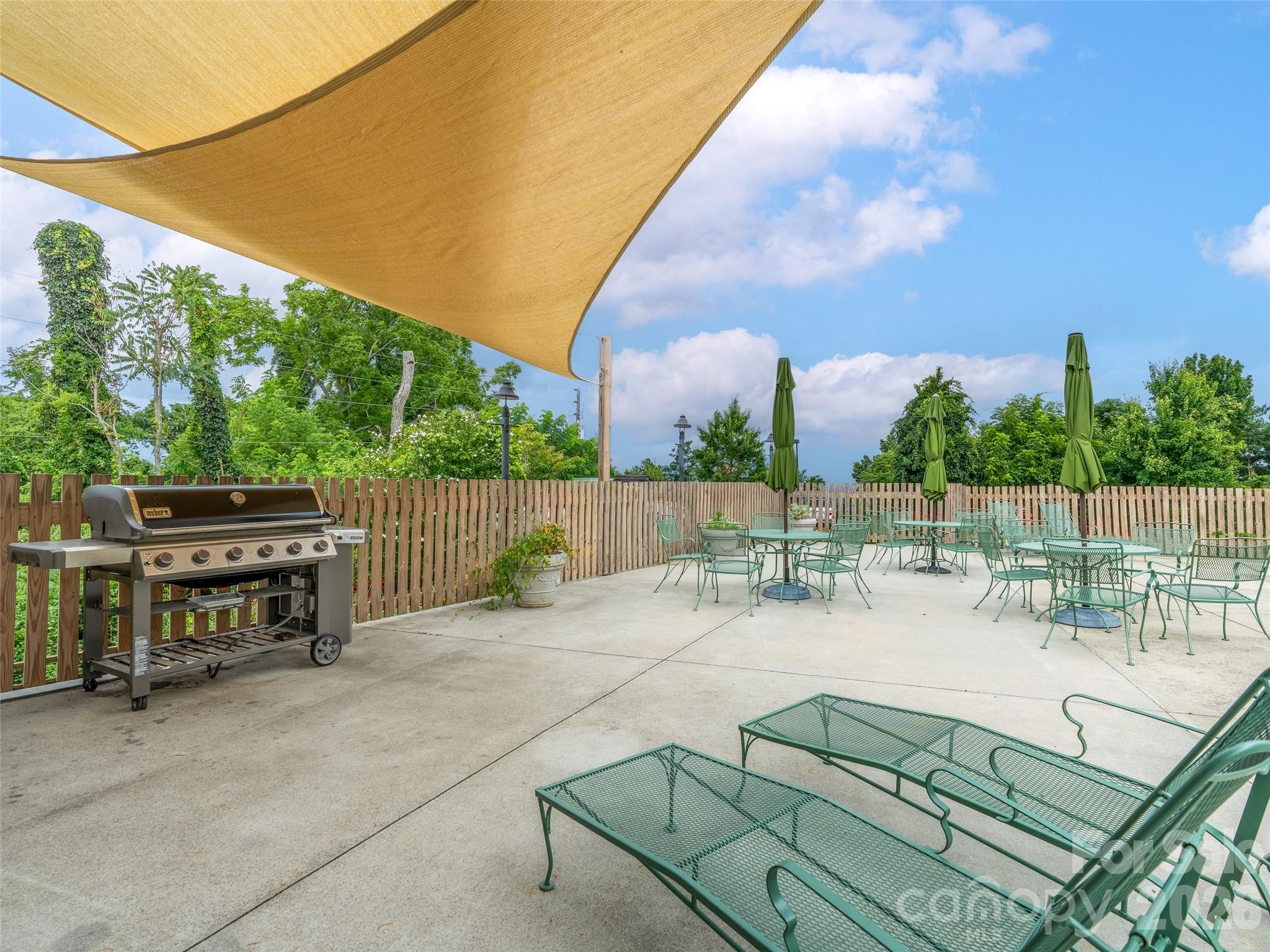 main property photo 31