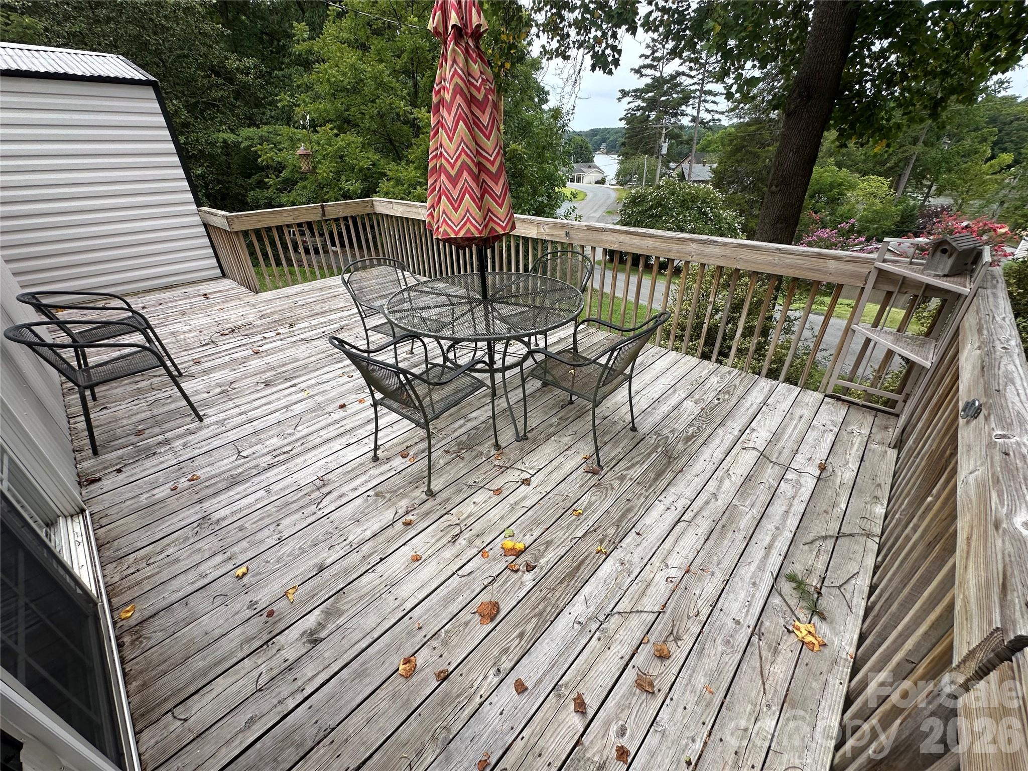 main property photo 30
