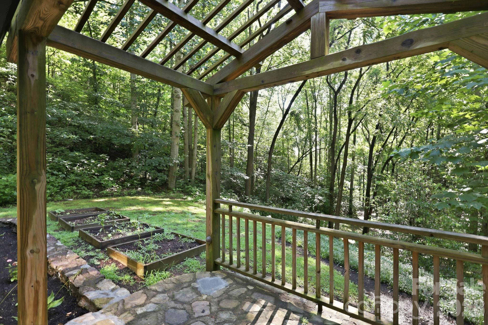 main property photo 38