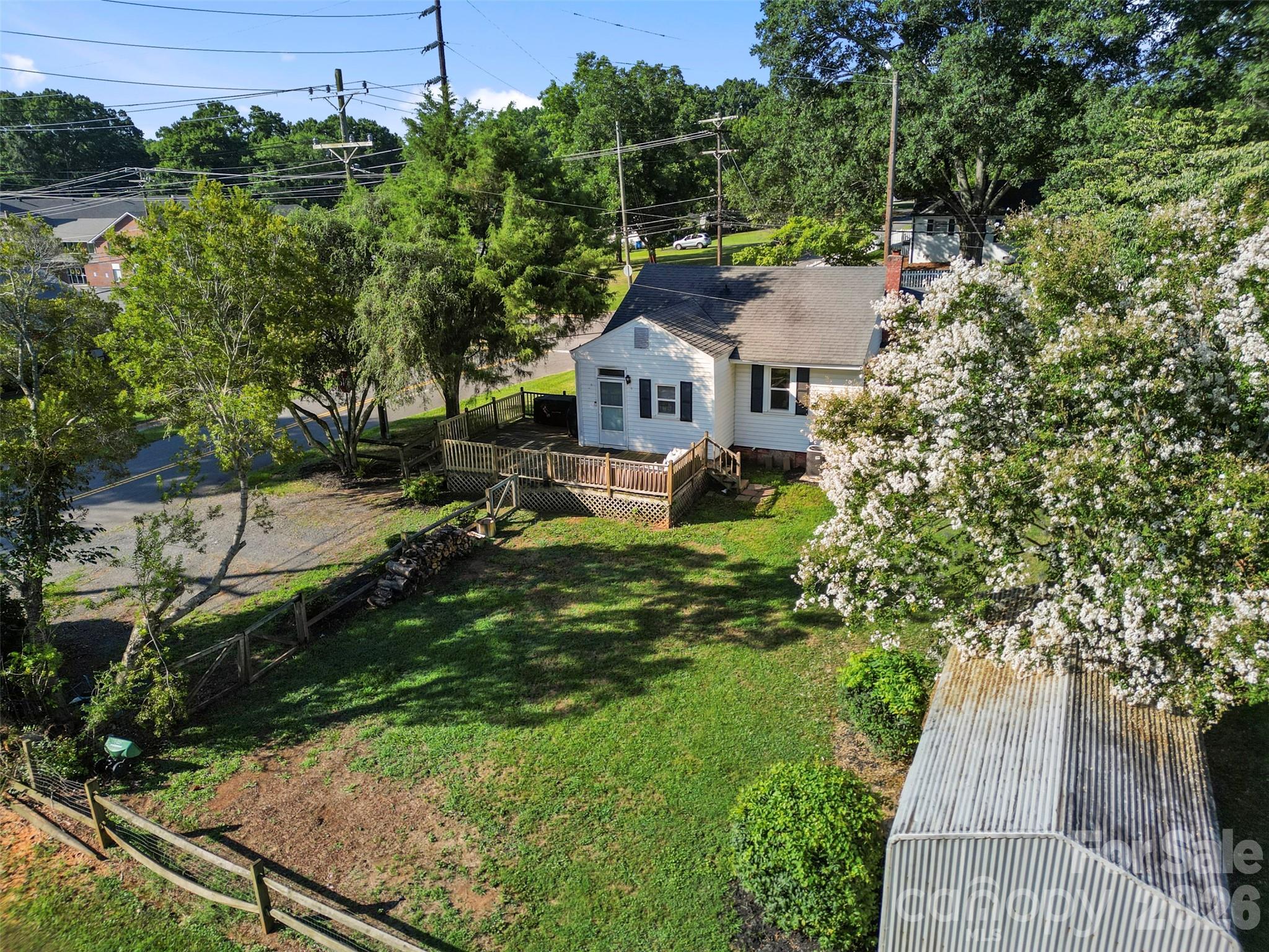 main property photo 29